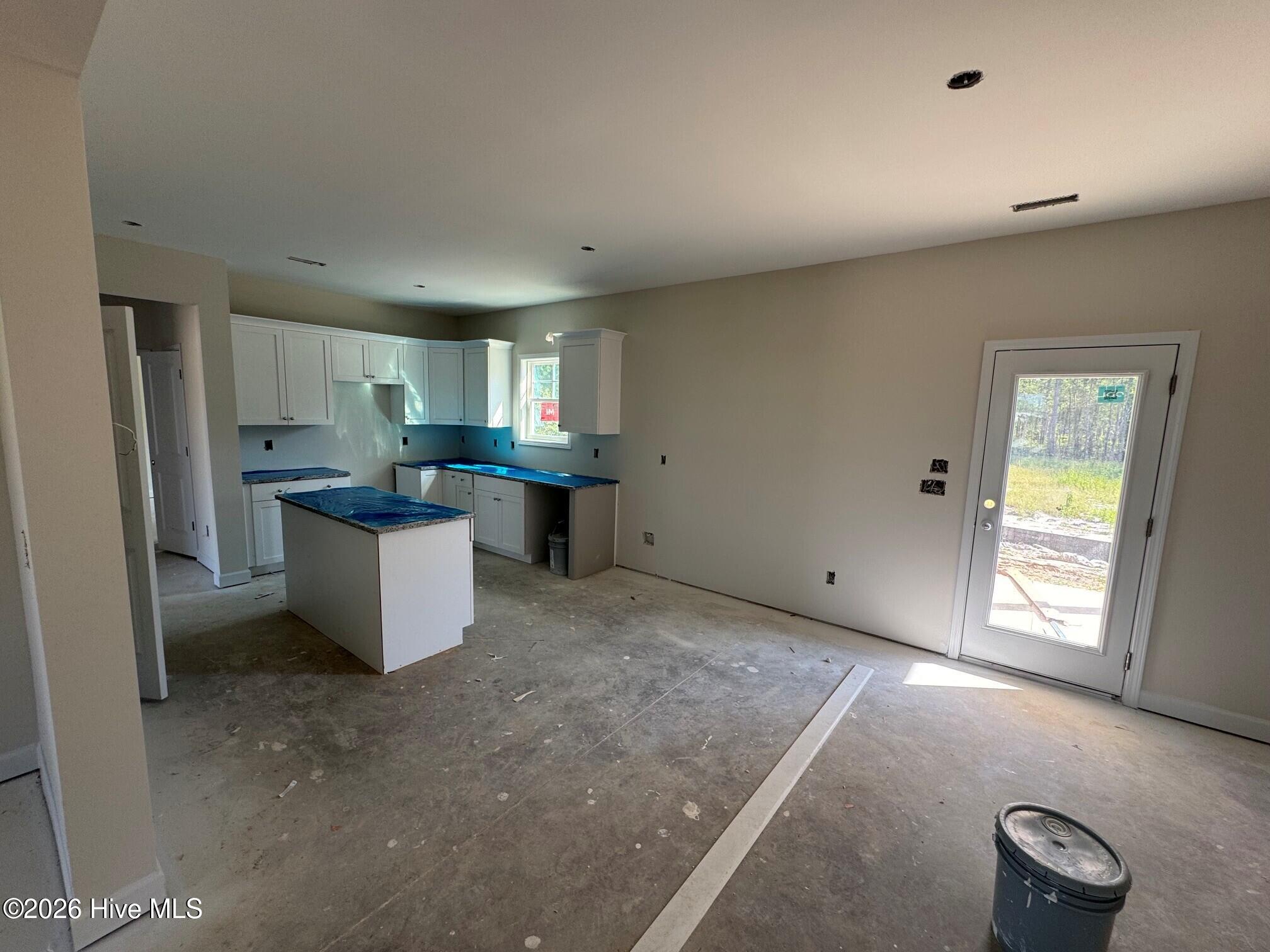 212 Holden Lane Property Photo 7