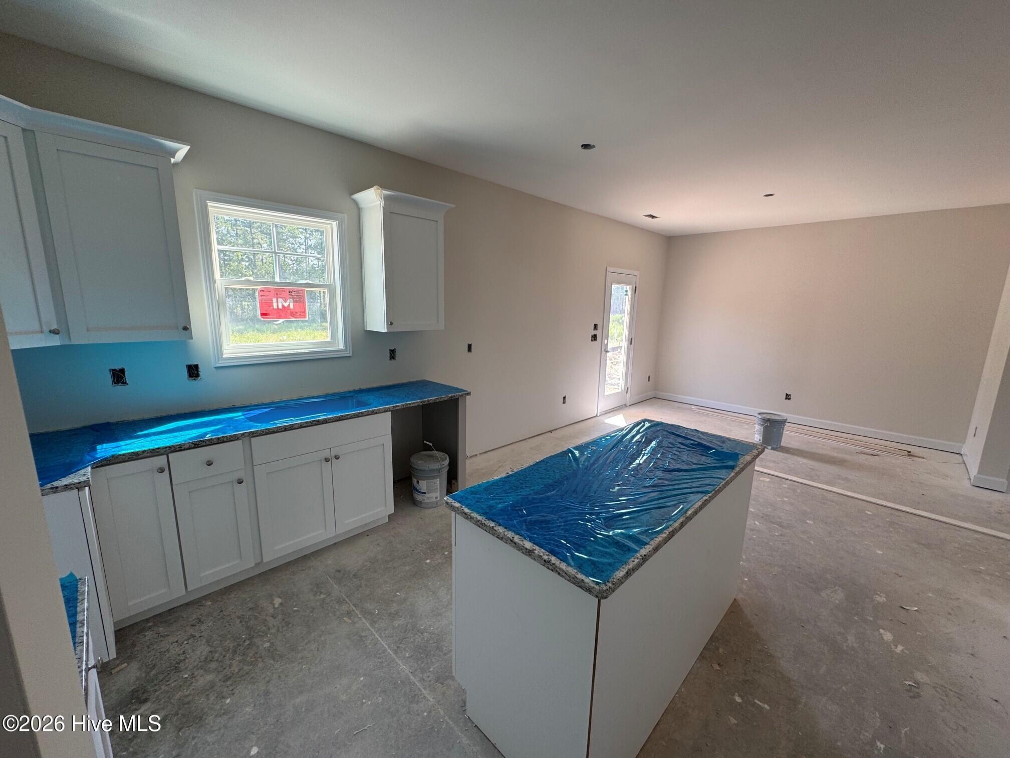 212 Holden Lane Property Photo 8