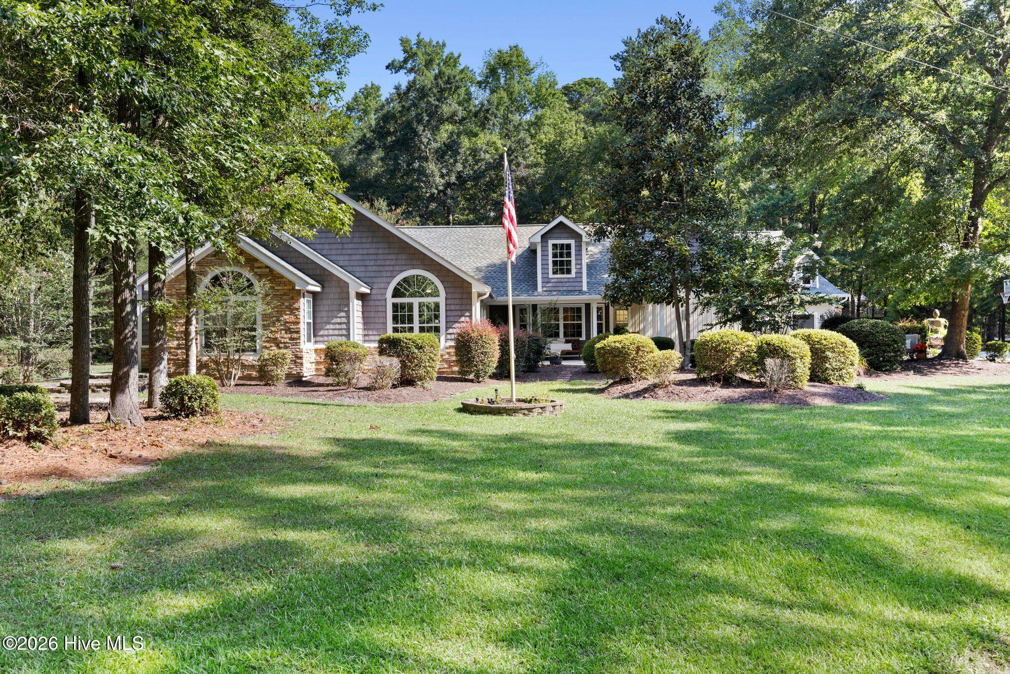 1 Sun Court Property Photo 1