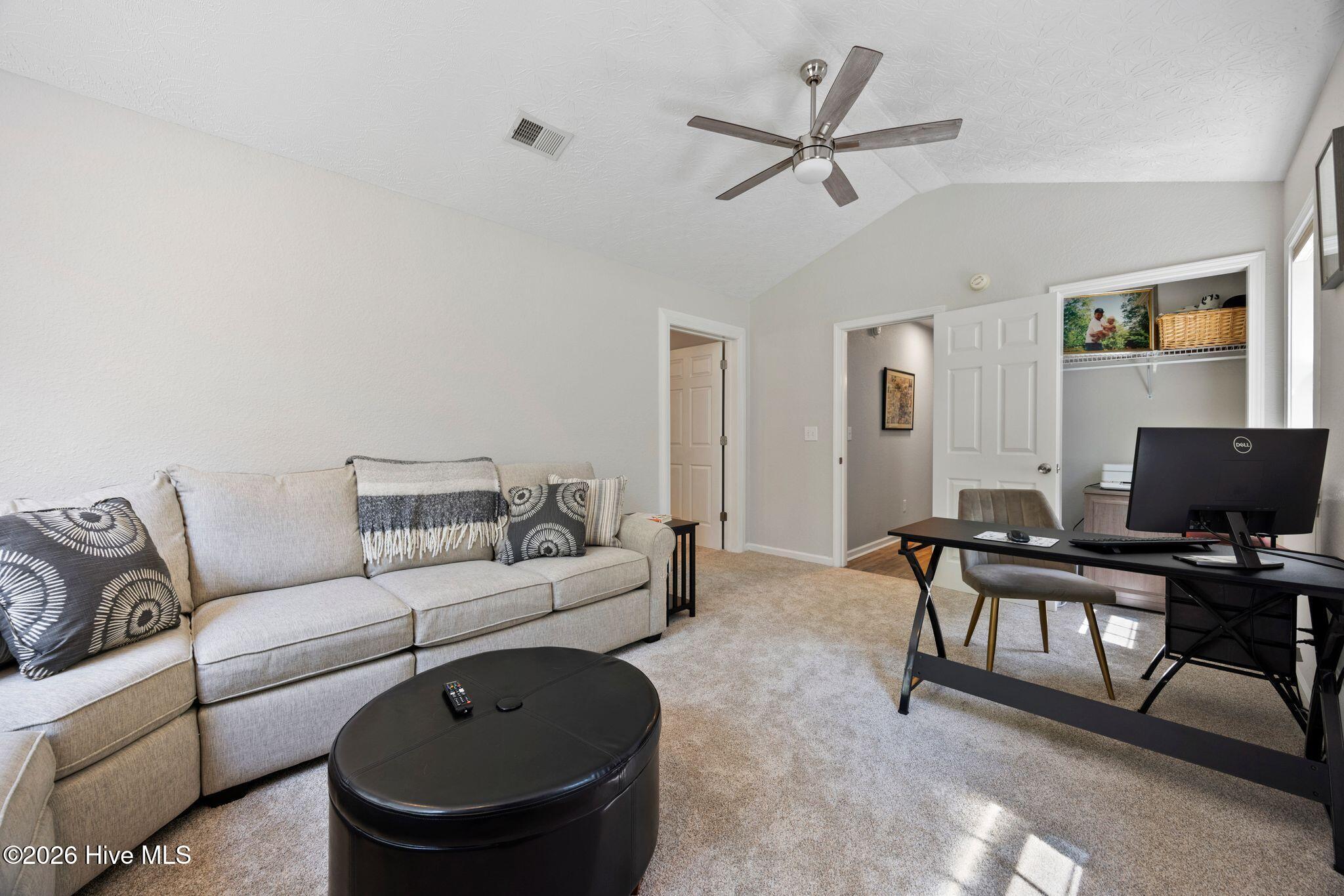 1 Sun Court Property Photo 37