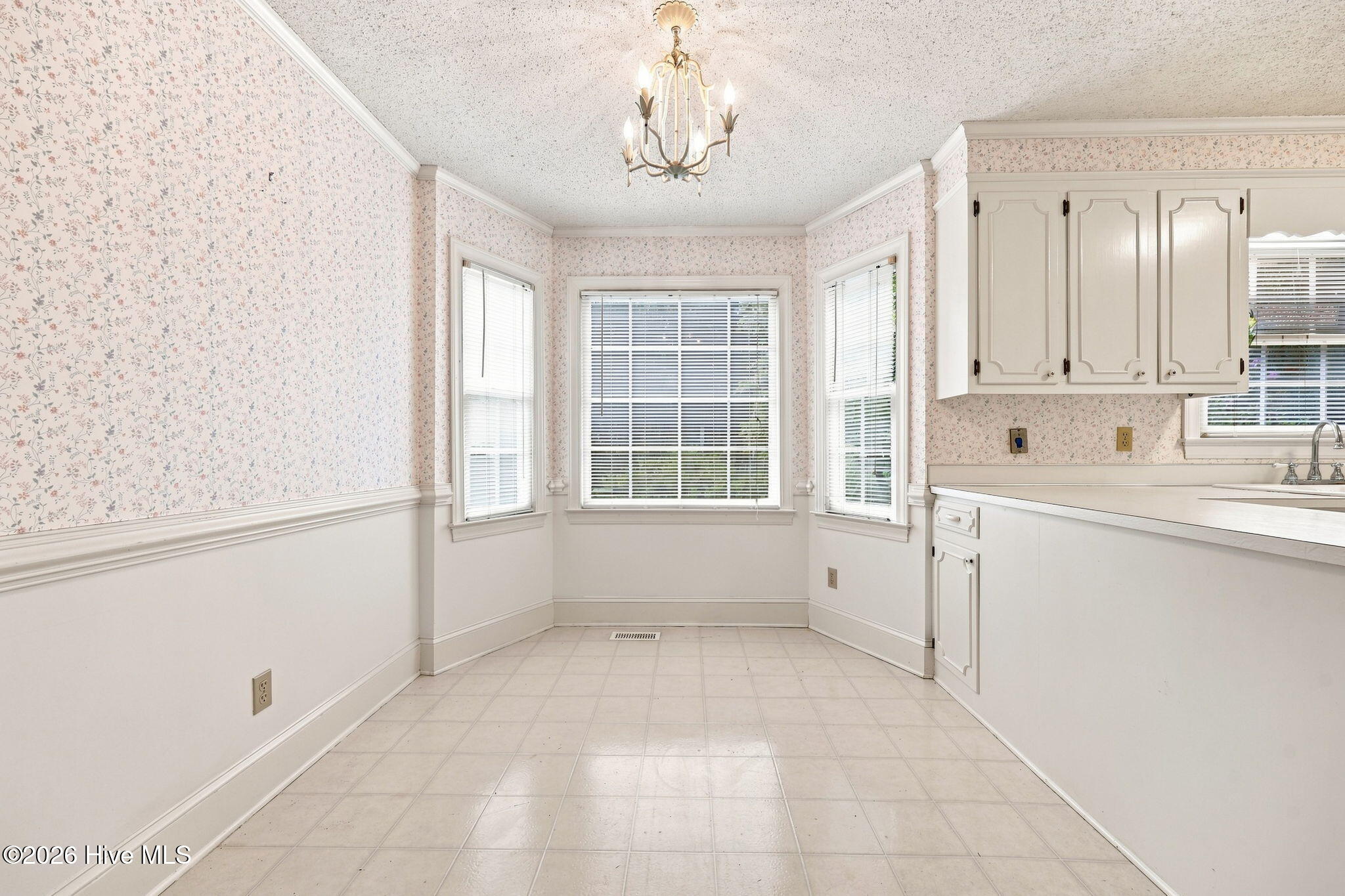 1515 Hollybriar Lane Property Photo 33