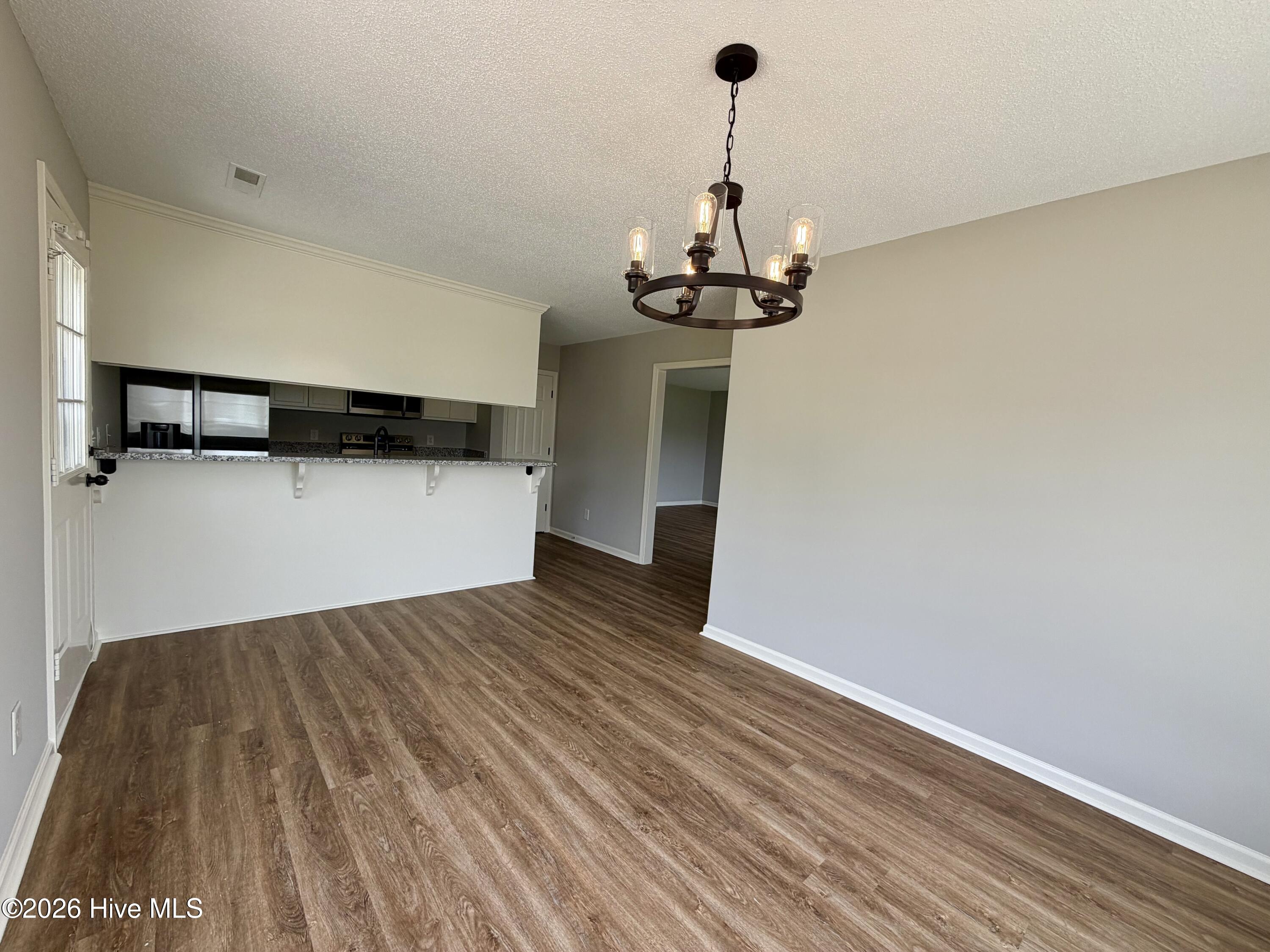 1117 Bermuda Road Property Photo 6