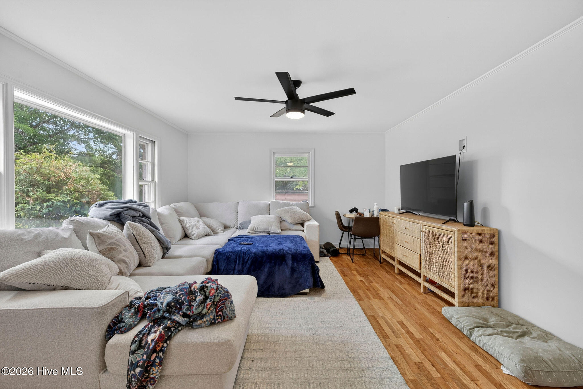 9 Castlewood Drive Property Photo 5