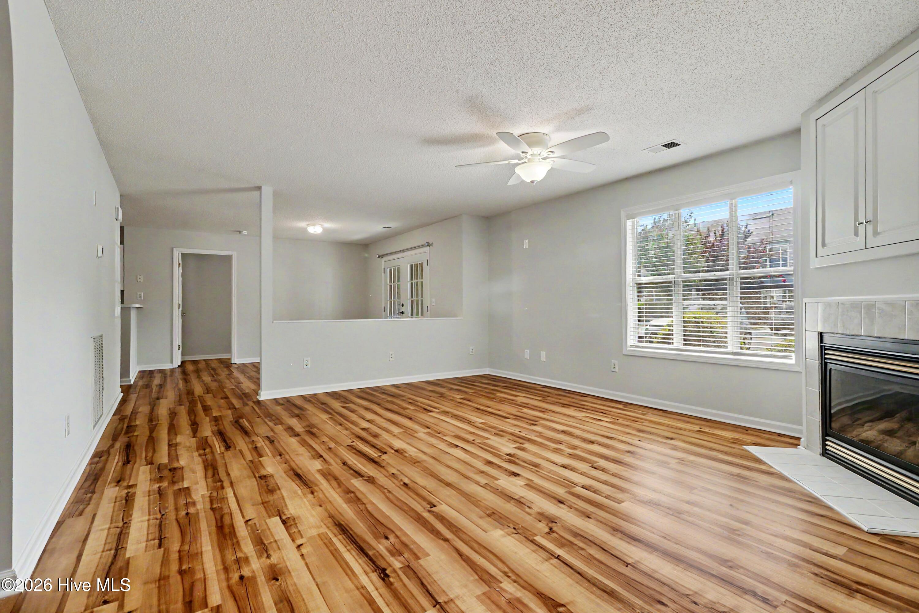 4140 Breezewood Drive Unit 104 Property Photo 6