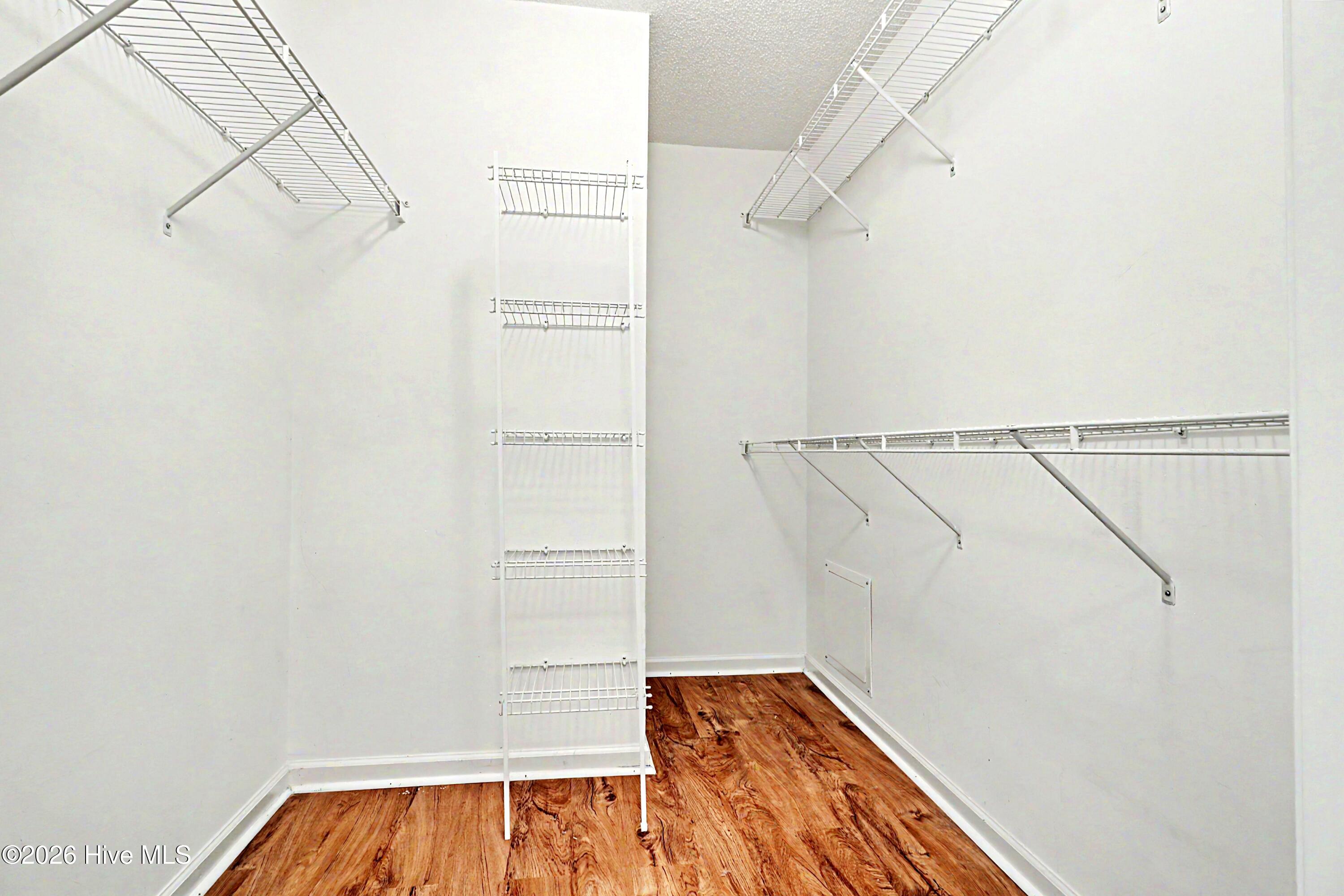 4140 Breezewood Drive Unit 104 Property Photo 18