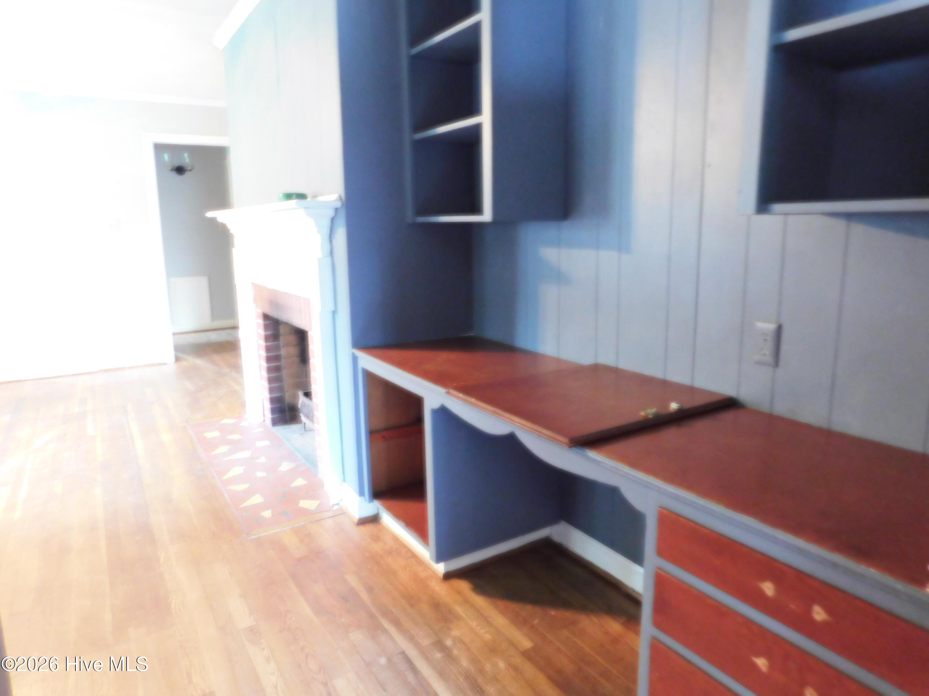 604 Everett Street Property Photo 8