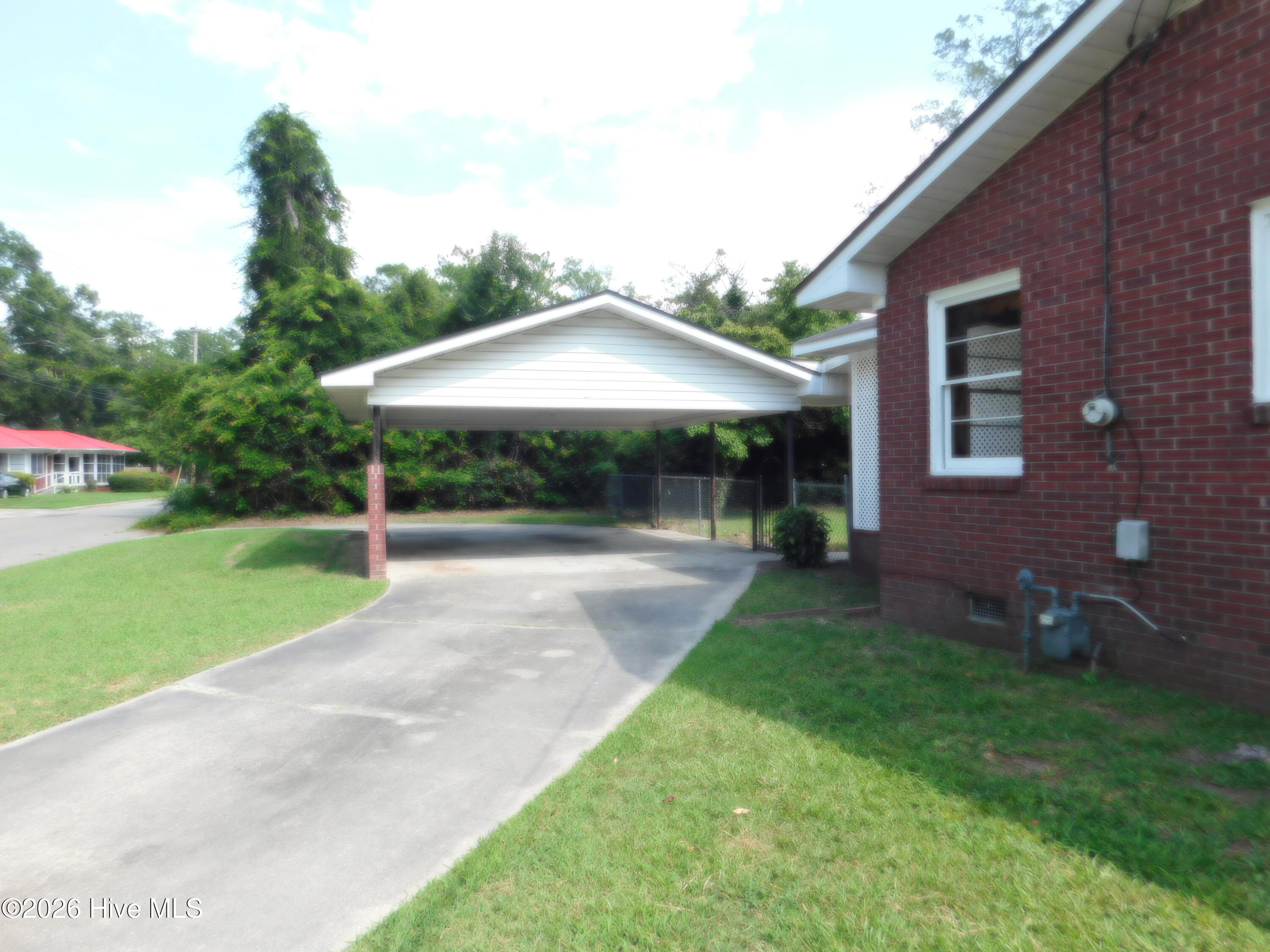 604 Everett Street Property Photo 31