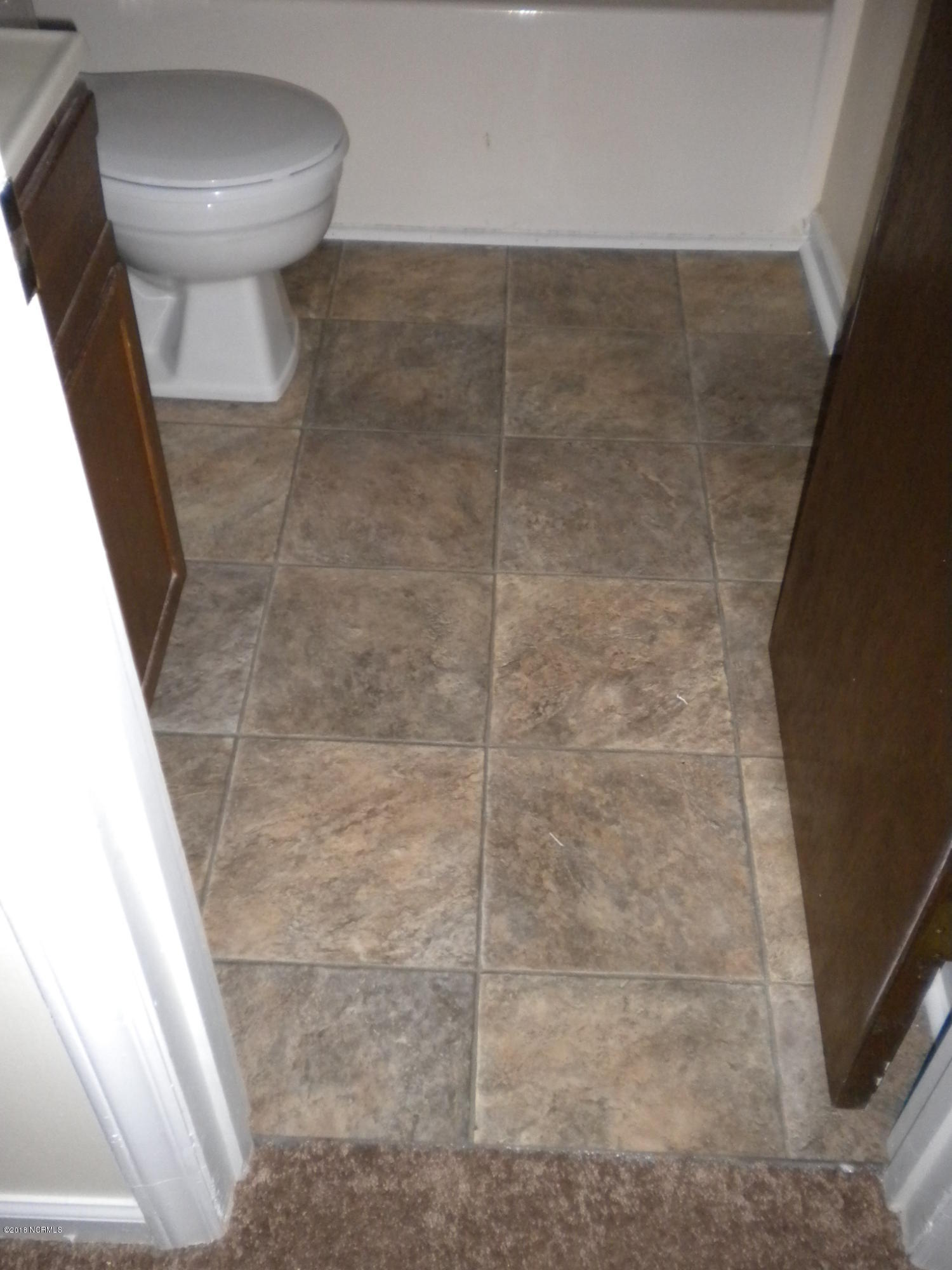 1913 Rolling Ridge Drive Property Photo 8