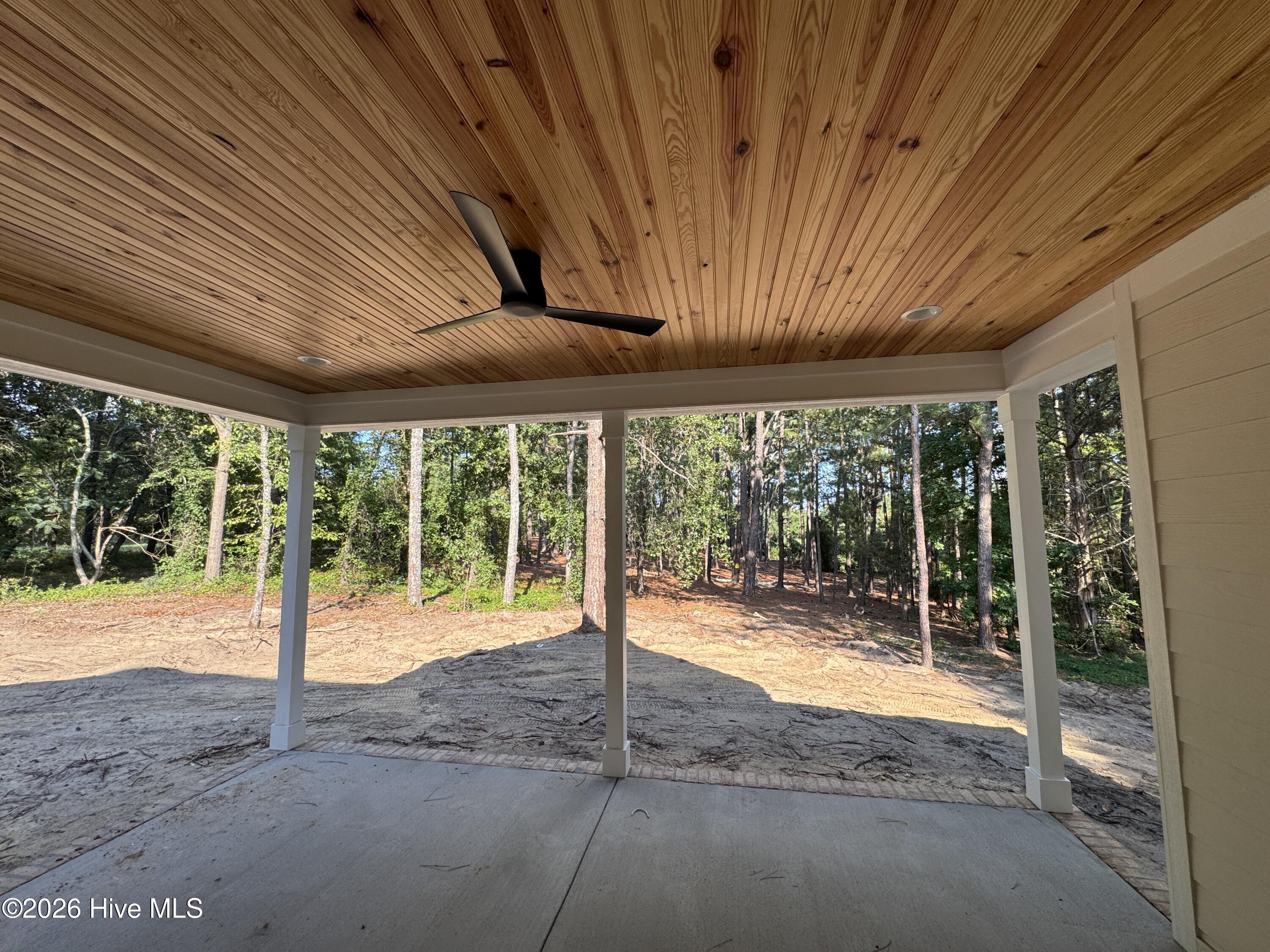 488 Longleaf Drive Property Photo 13