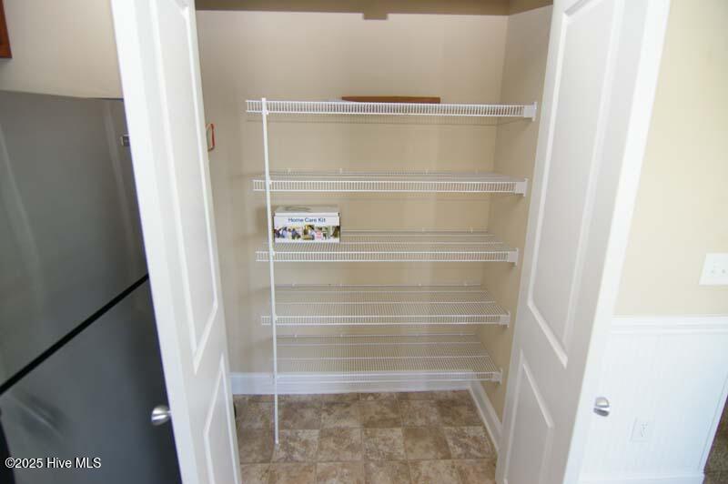 100 Chandler Drive D Property Photo 3