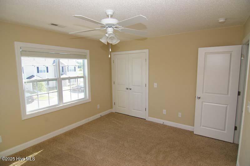 100 Chandler Drive D Property Photo 10