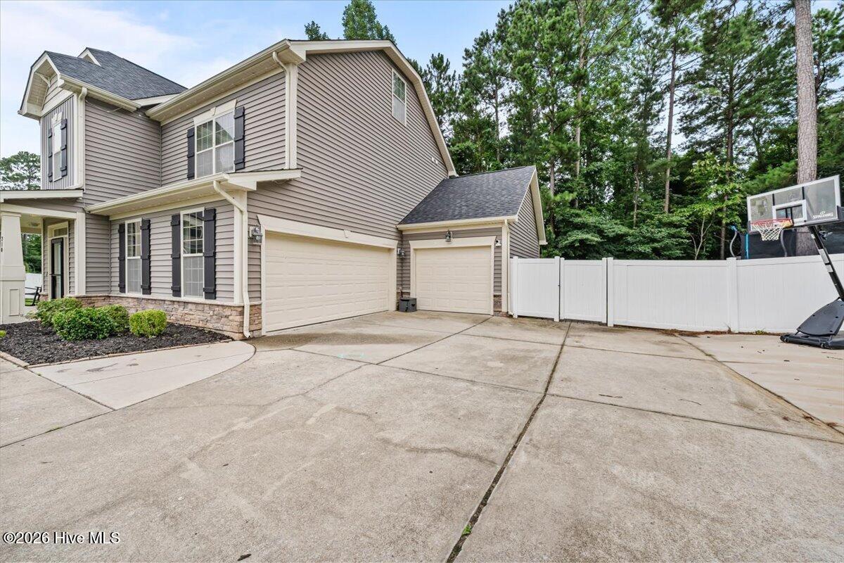 210 Huzzas Circle Property Photo 2
