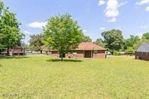 206 6th Avenue Property Photo 15