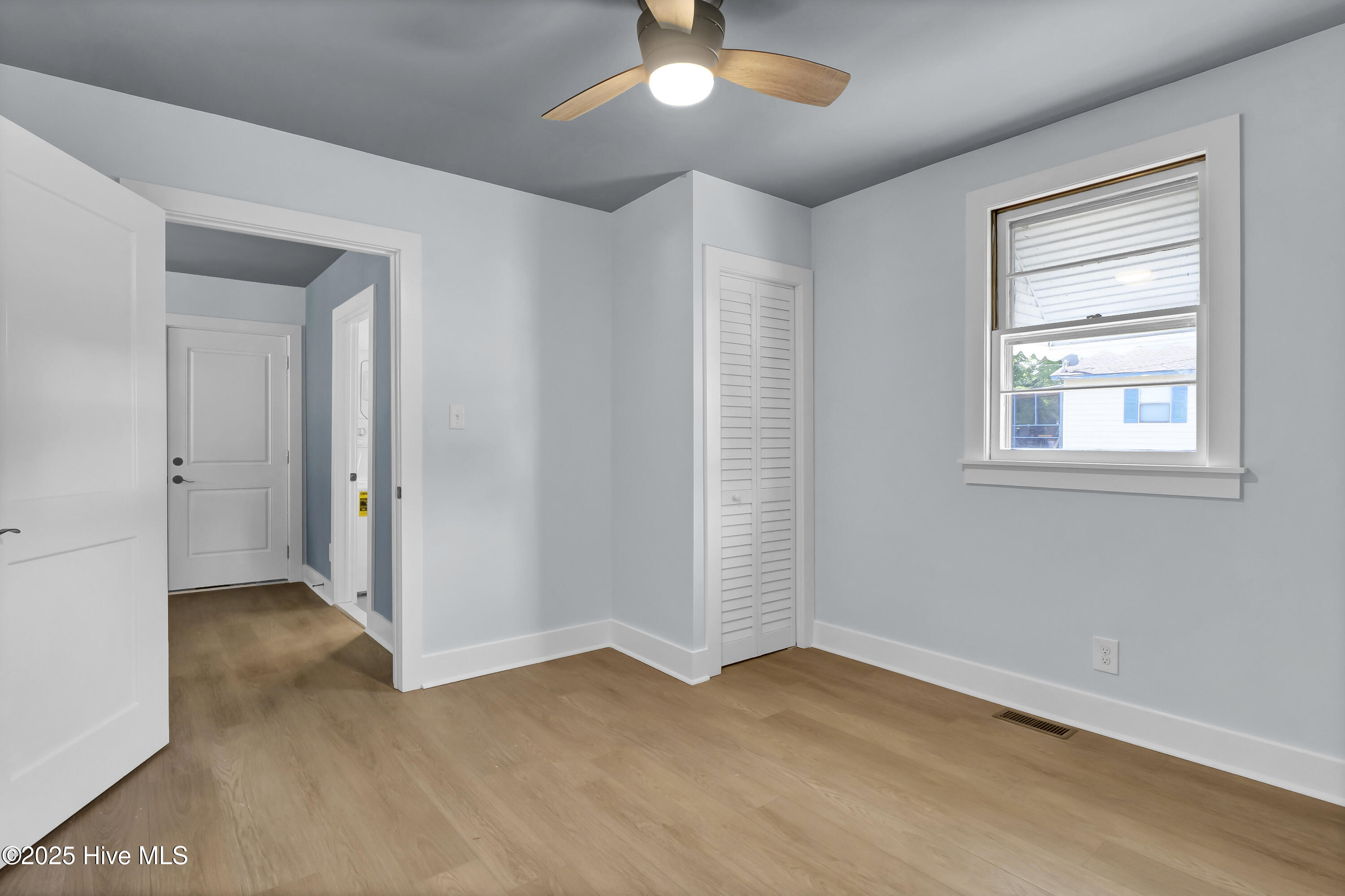 1121 S 6th Street Property Photo 10