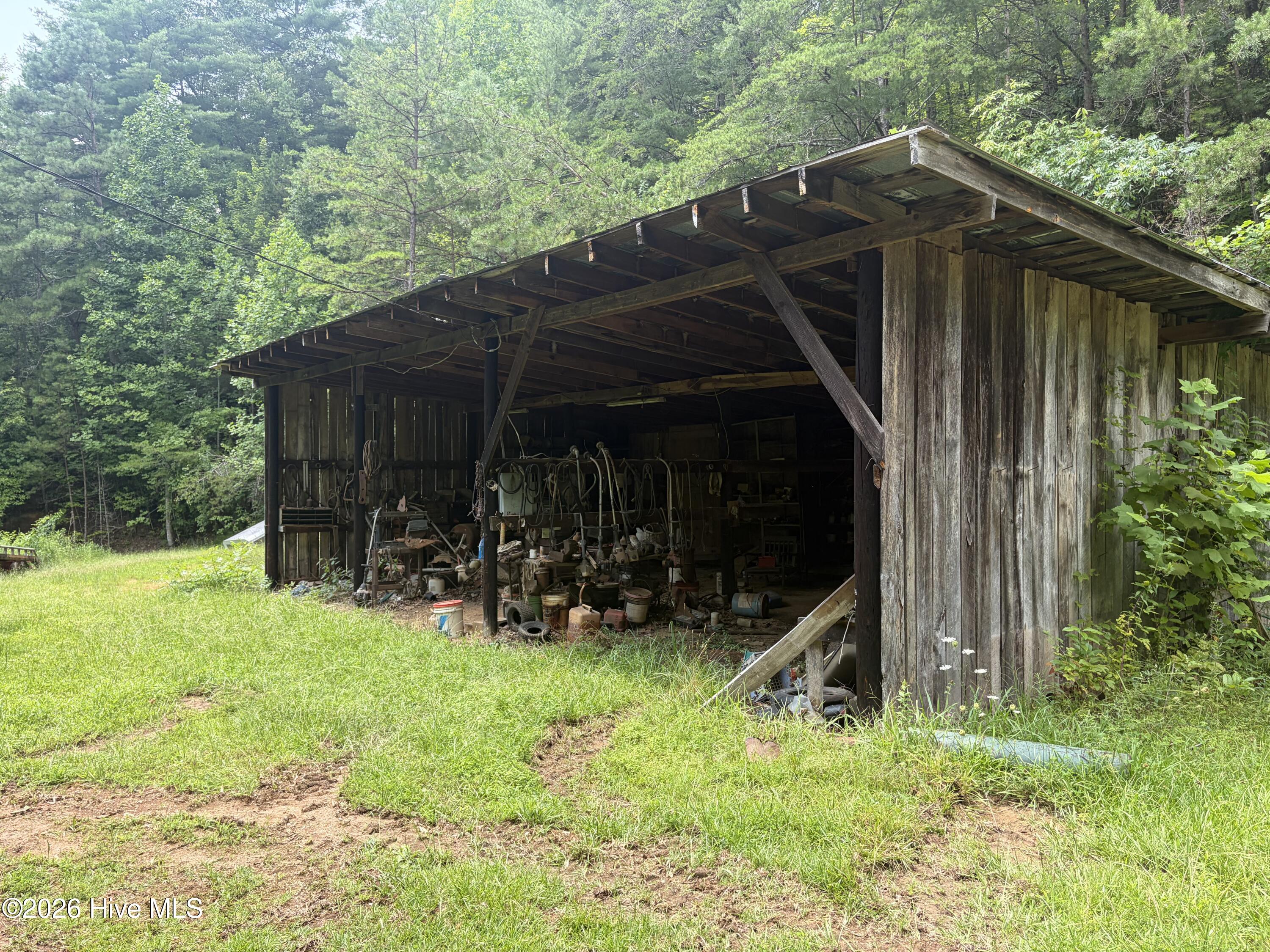 913 Franks Creek Road Property Photo 33