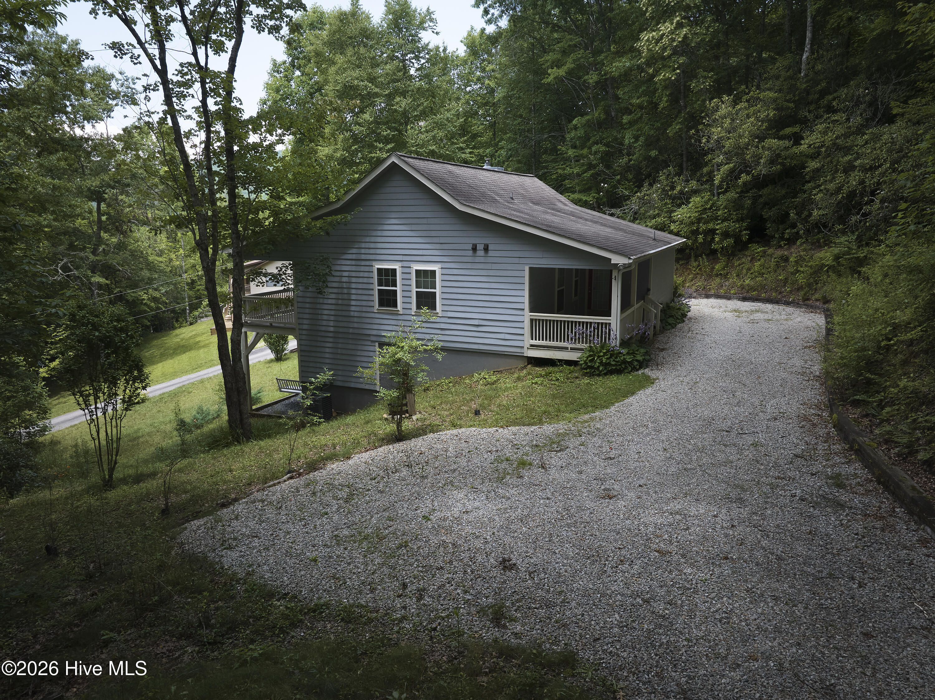 37 Gator Ridge Property Photo 6