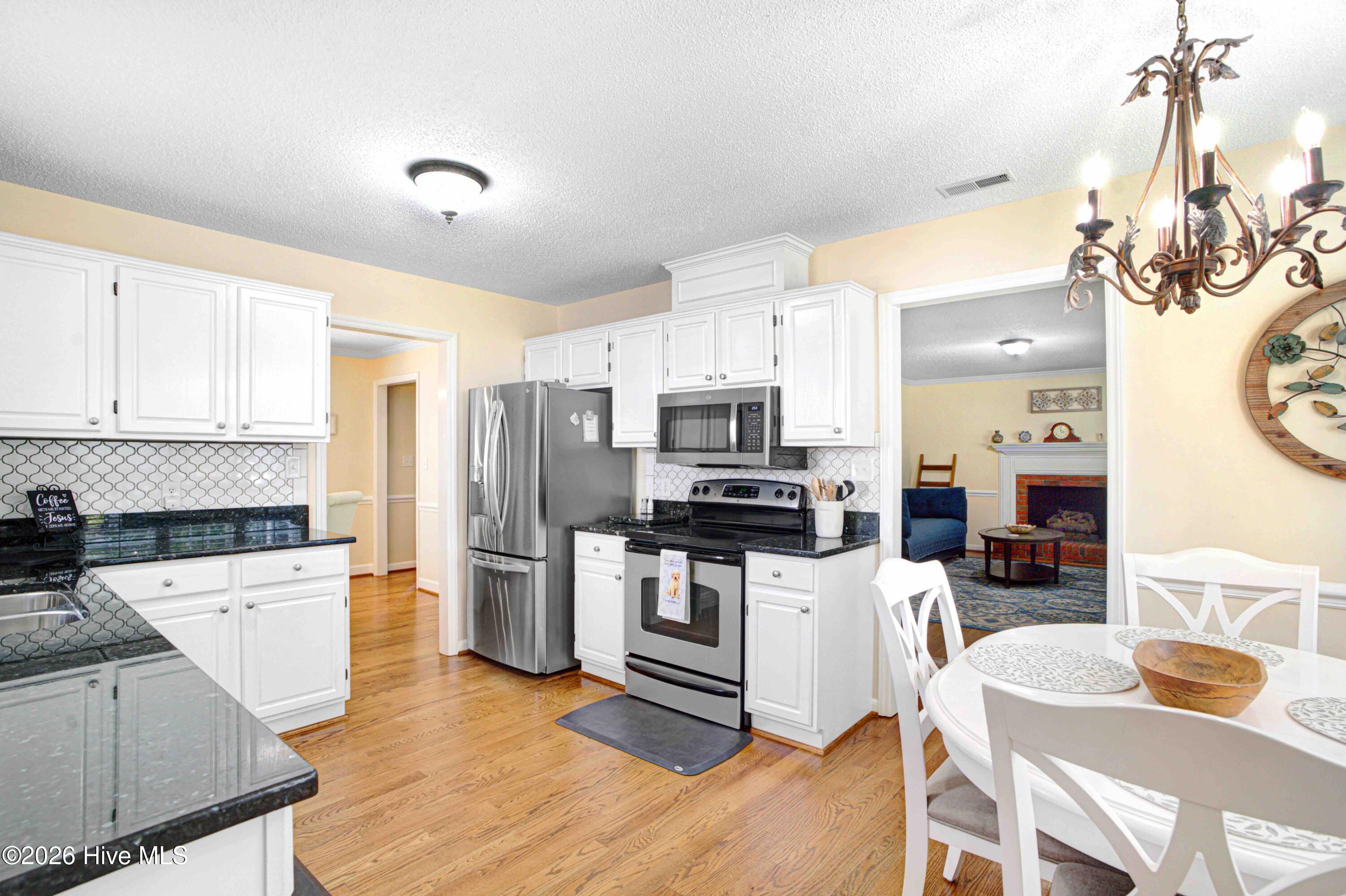708 Prestwick Drive Property Photo 17