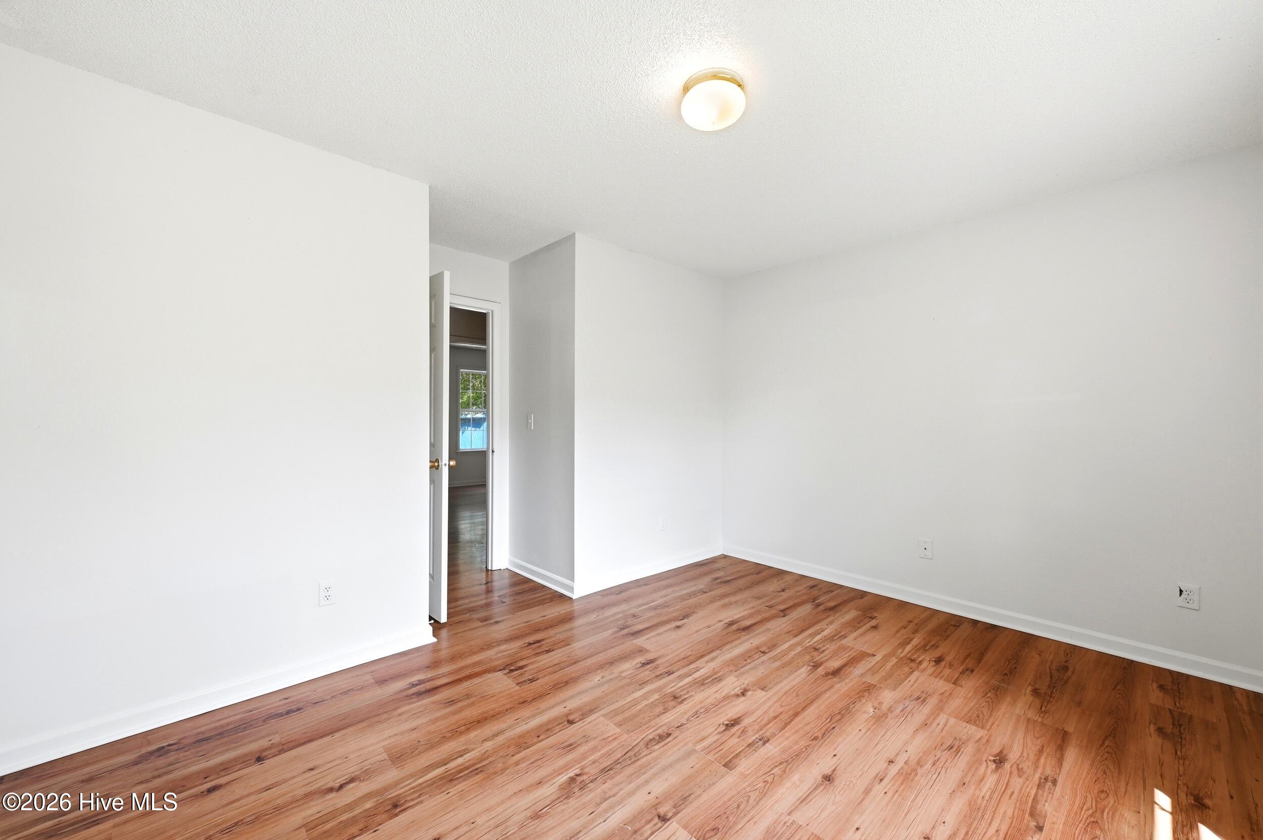 118 Avondale Avenue B Property Photo 15