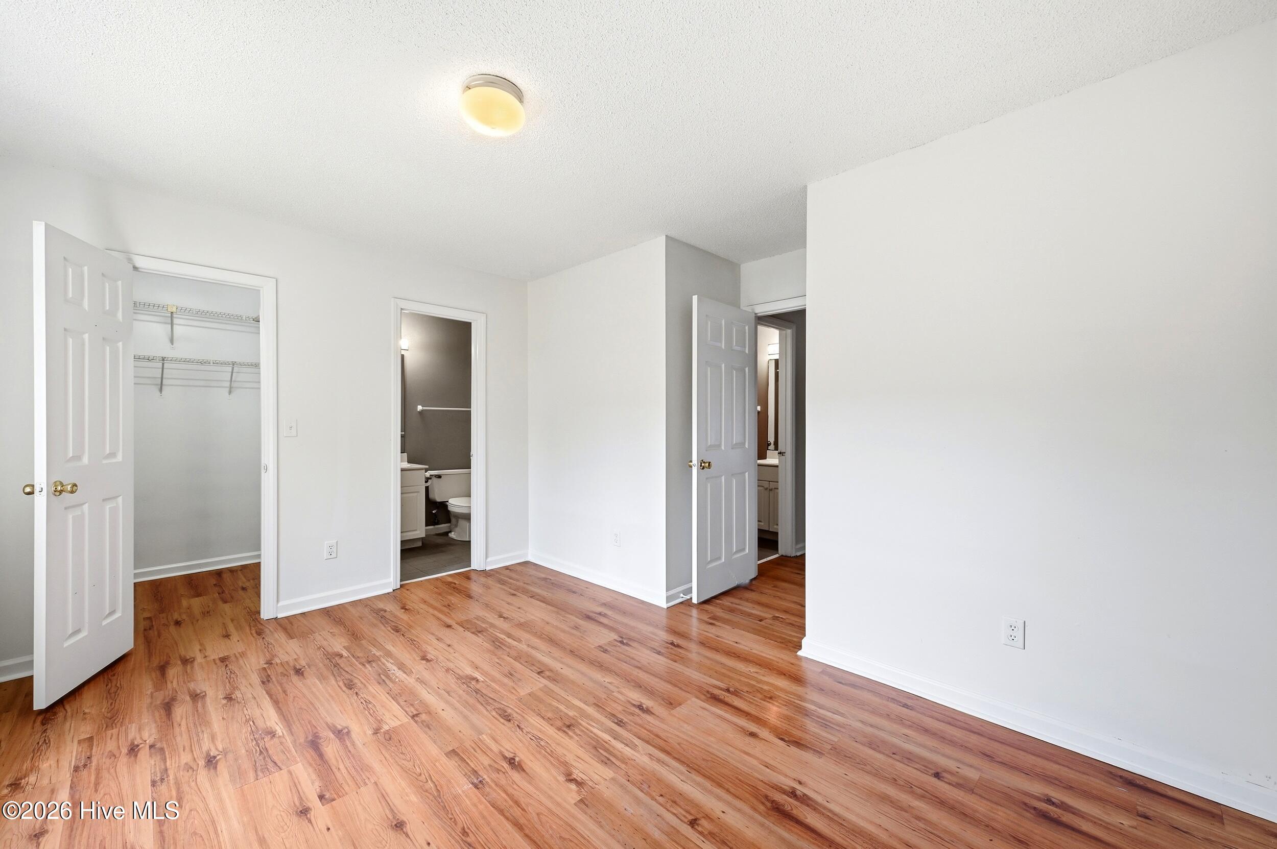 118 Avondale Avenue B Property Photo 16