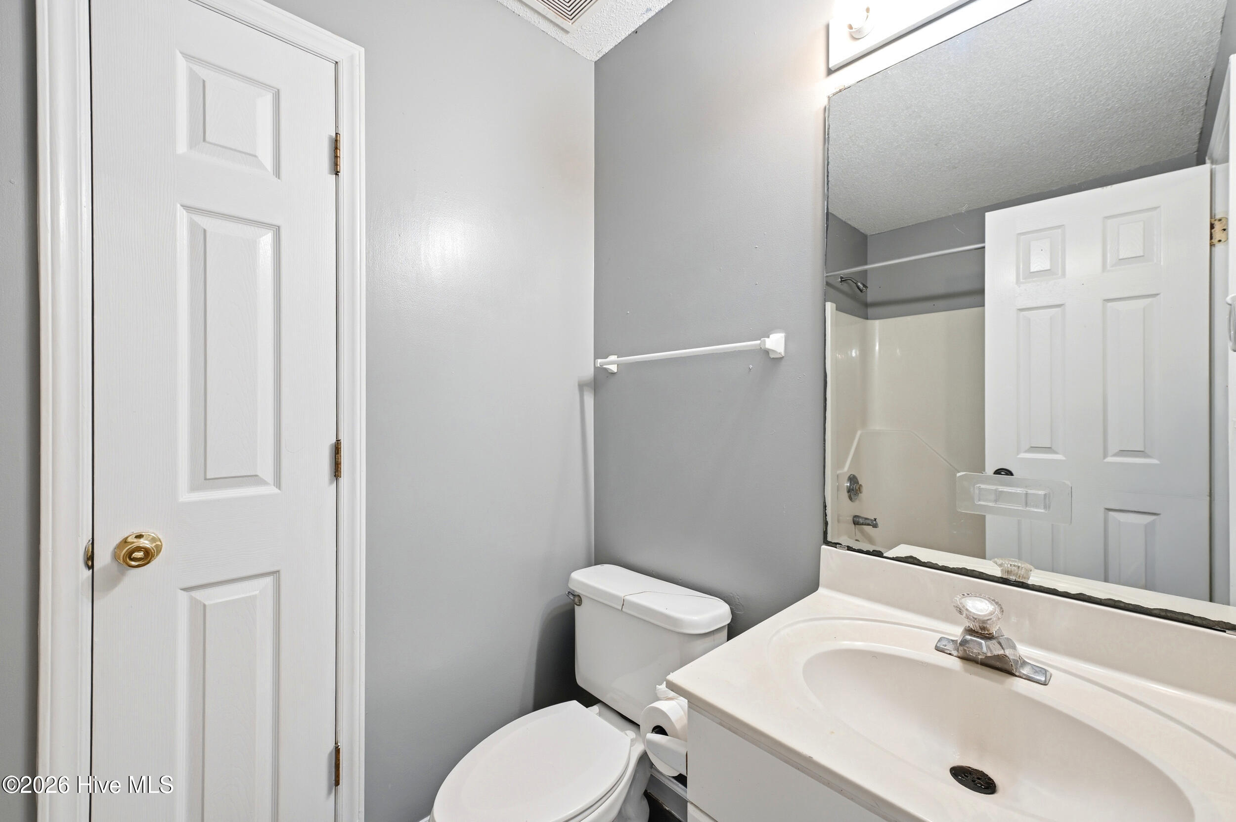118 Avondale Avenue B Property Photo 20