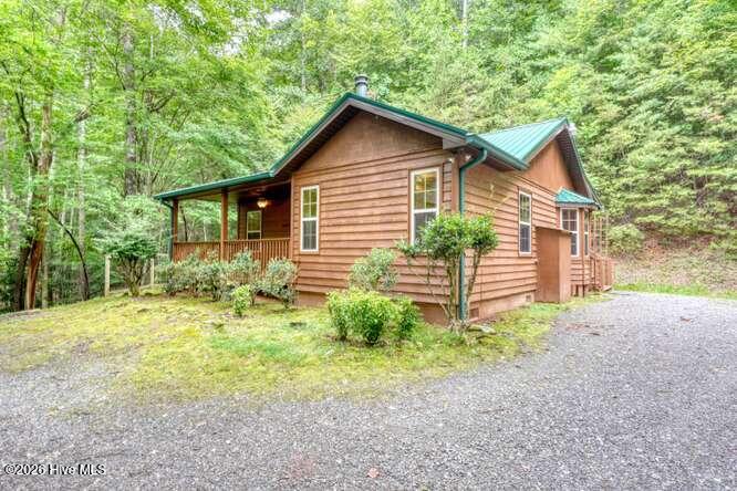 73 Sargent Drive Property Photo 3