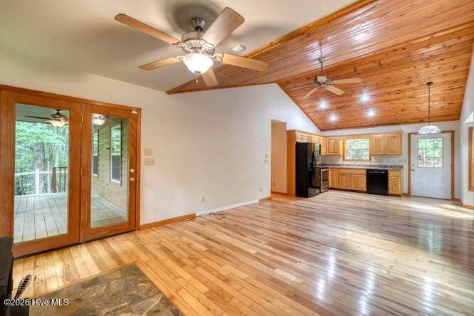 73 Sargent Drive Property Photo 10