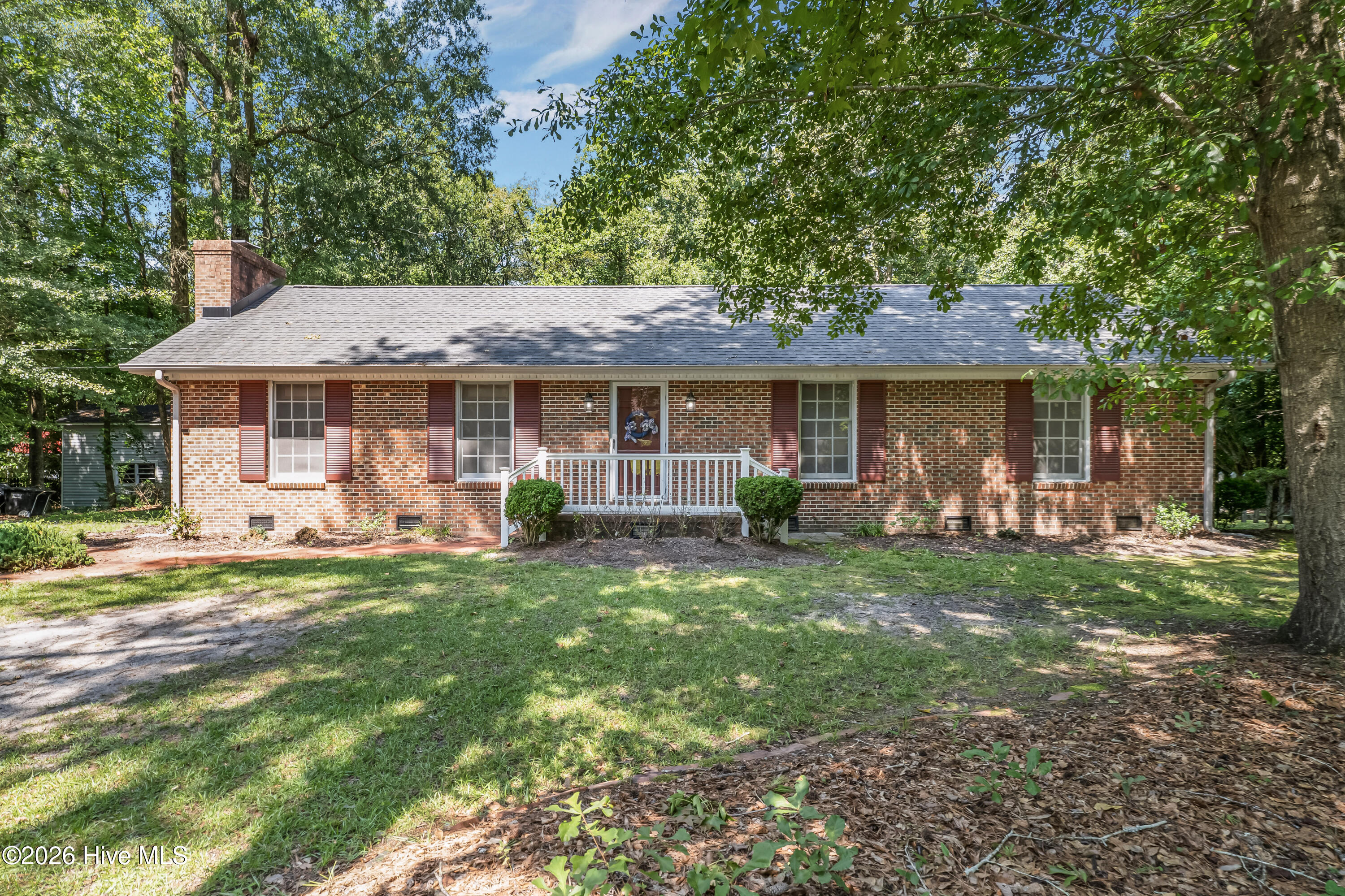 177 Washington Circle Property Photo 1