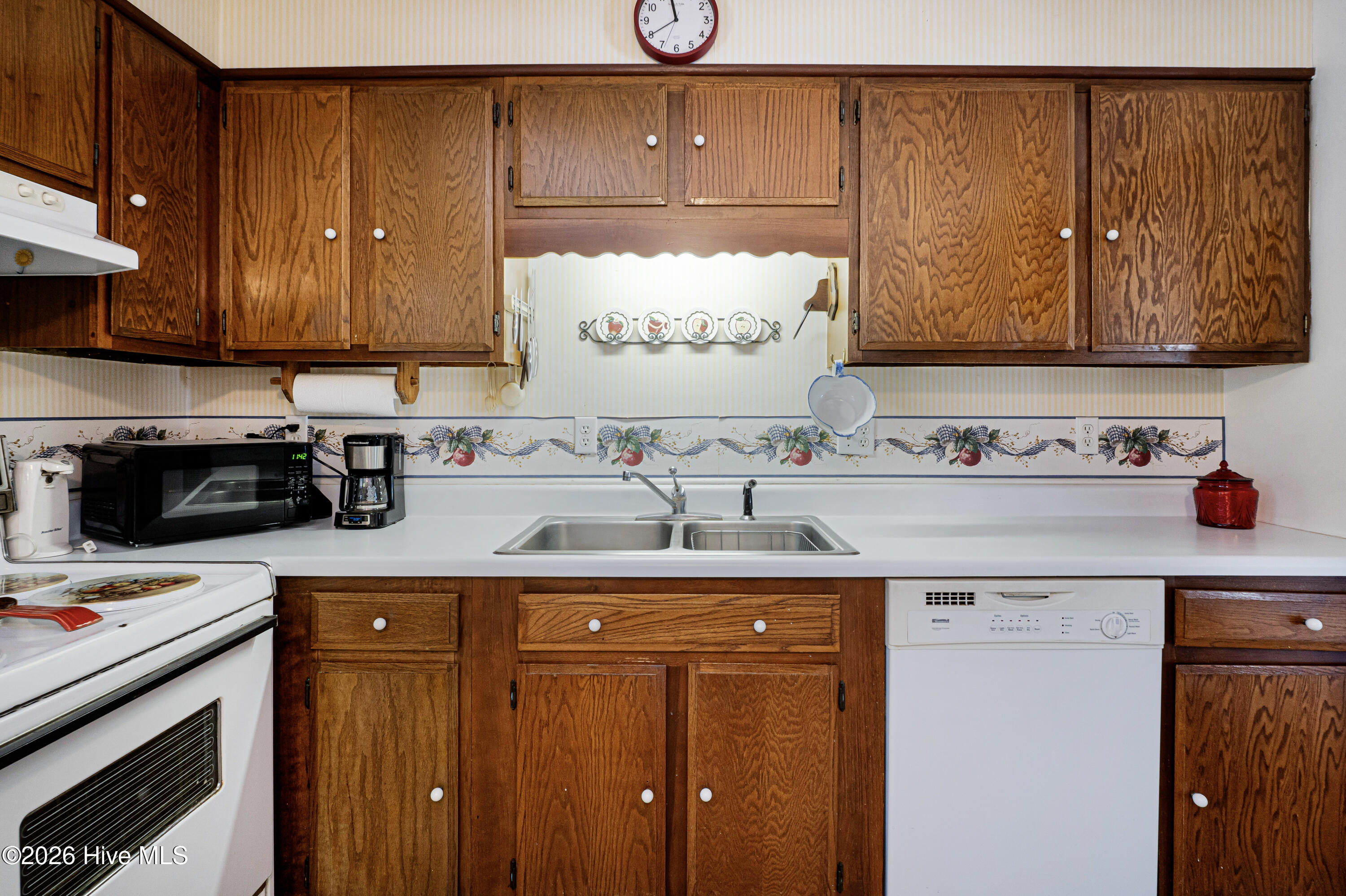 177 Washington Circle Property Photo 6