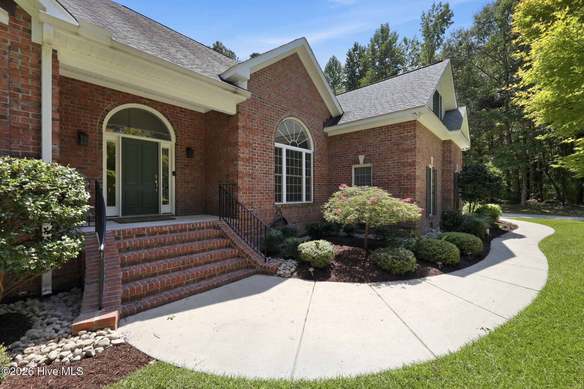 3807 Leaf Court Property Photo 3