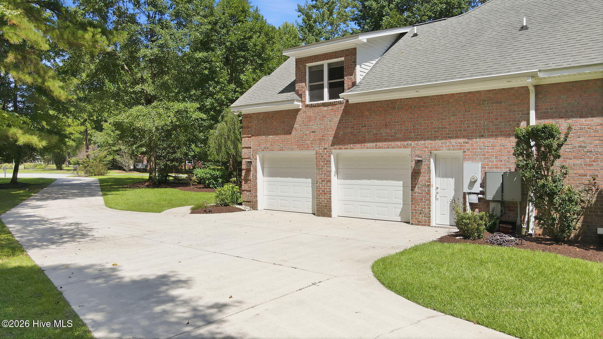3807 Leaf Court Property Photo 5