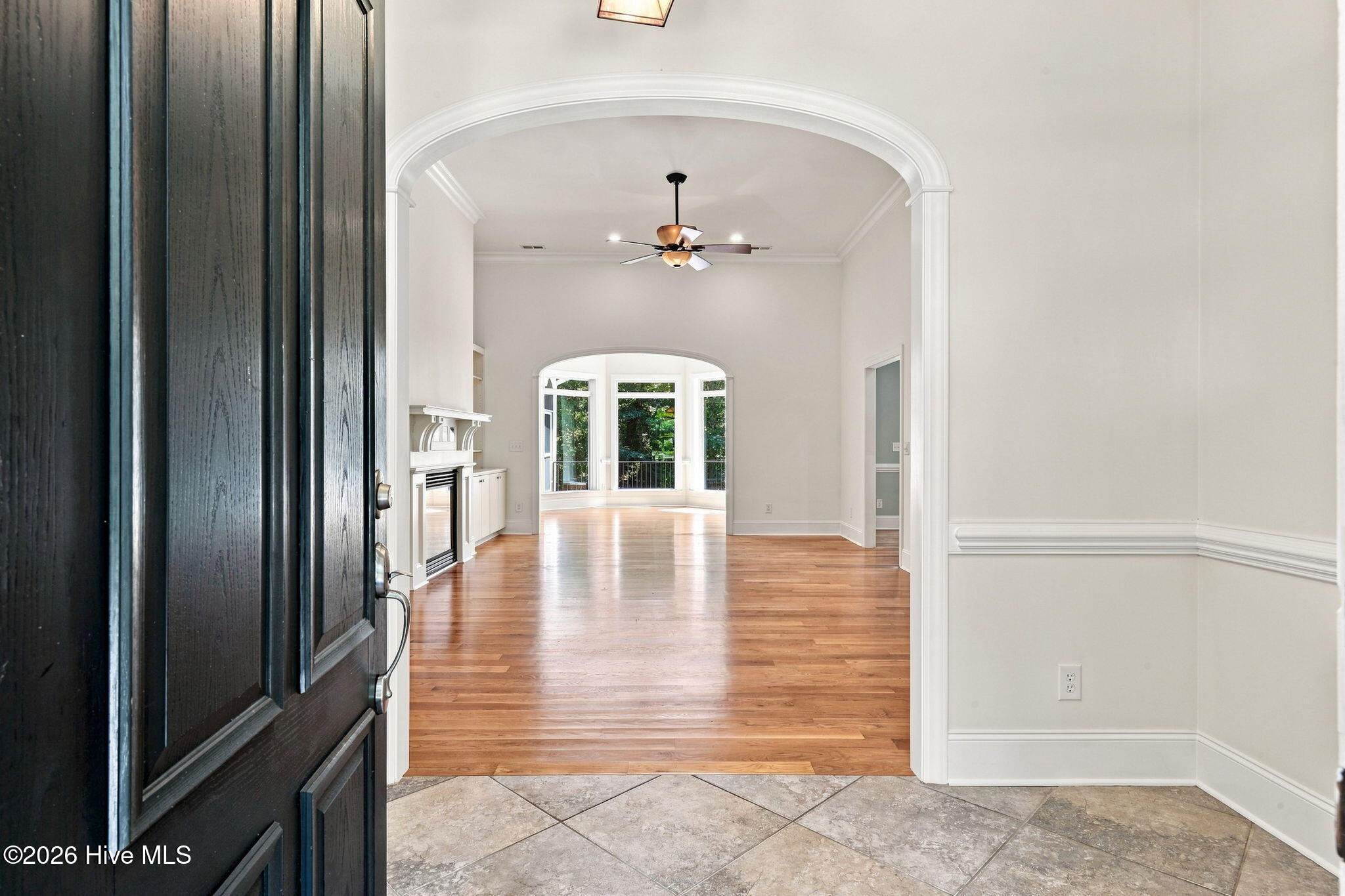 3807 Leaf Court Property Photo 9
