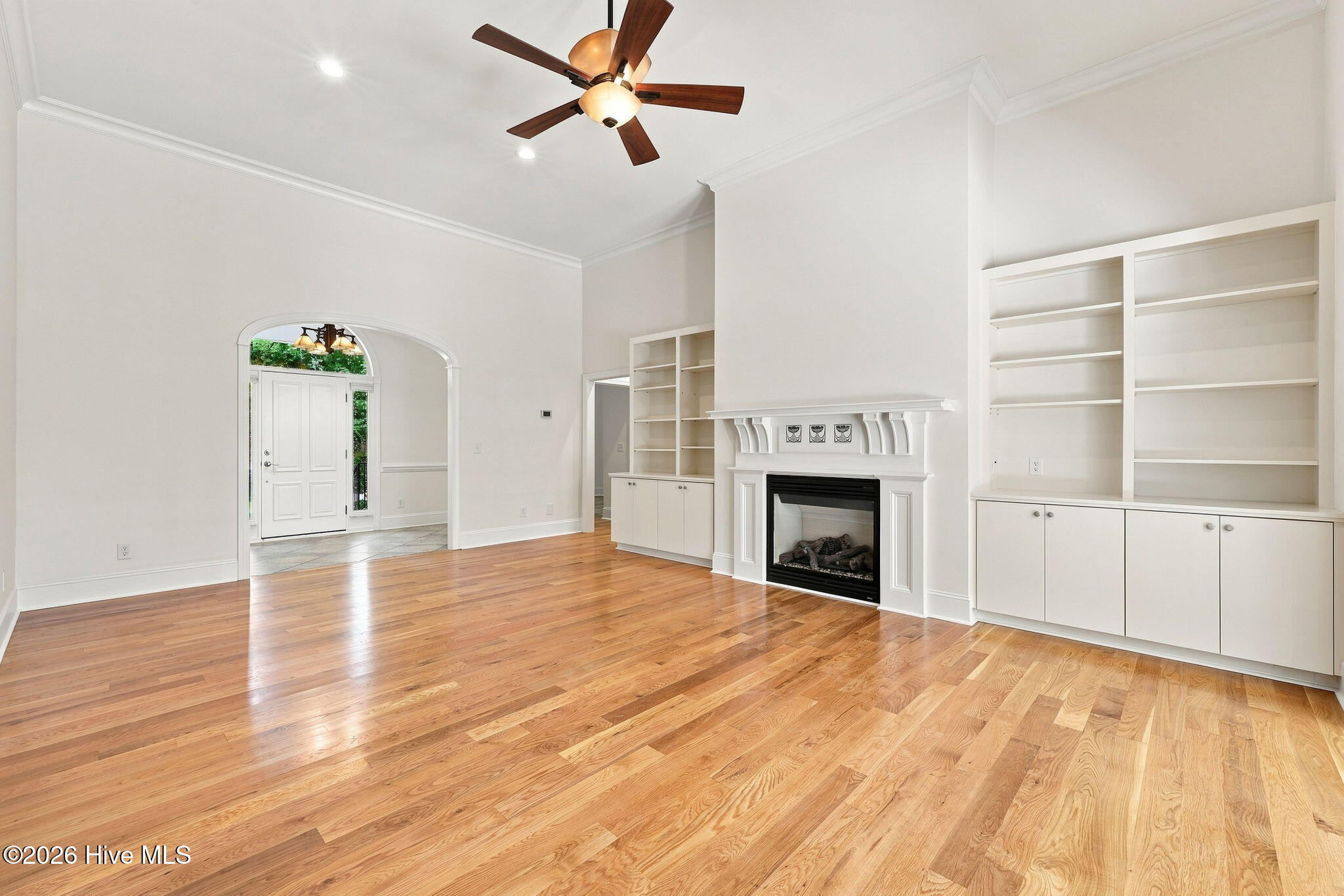 3807 Leaf Court Property Photo 10
