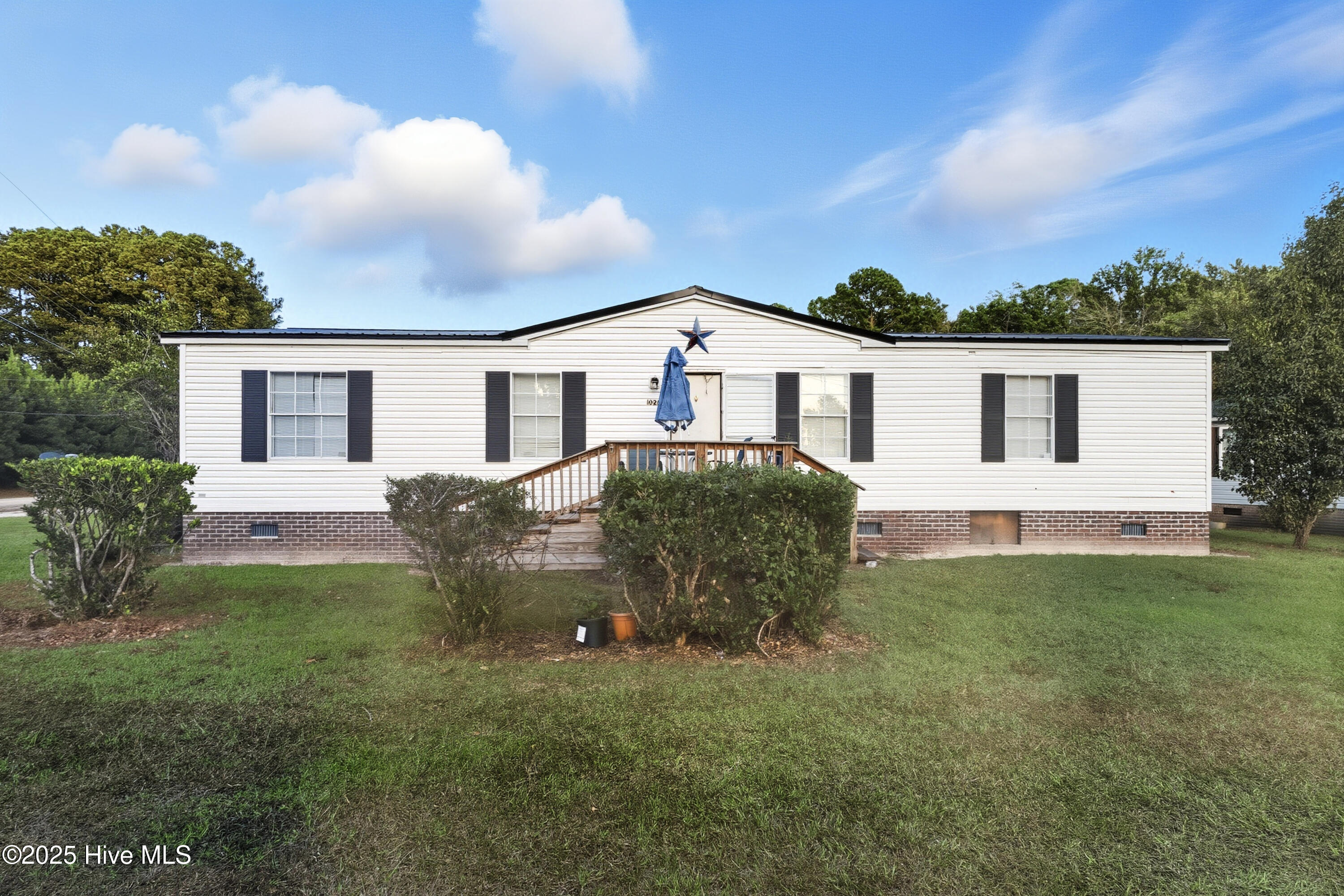 1025 White Lake Drive Property Photo 1