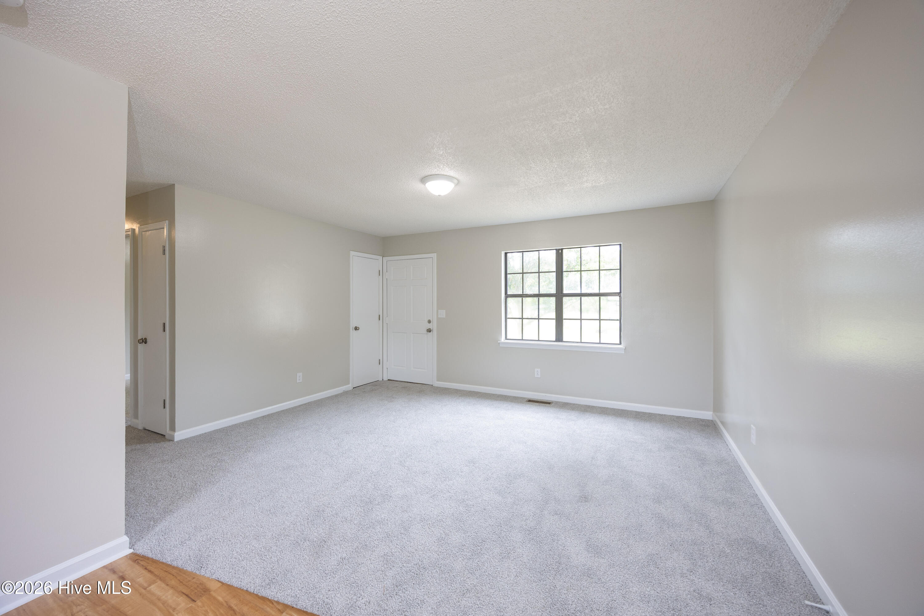 60 White Woods Road Property Photo 9