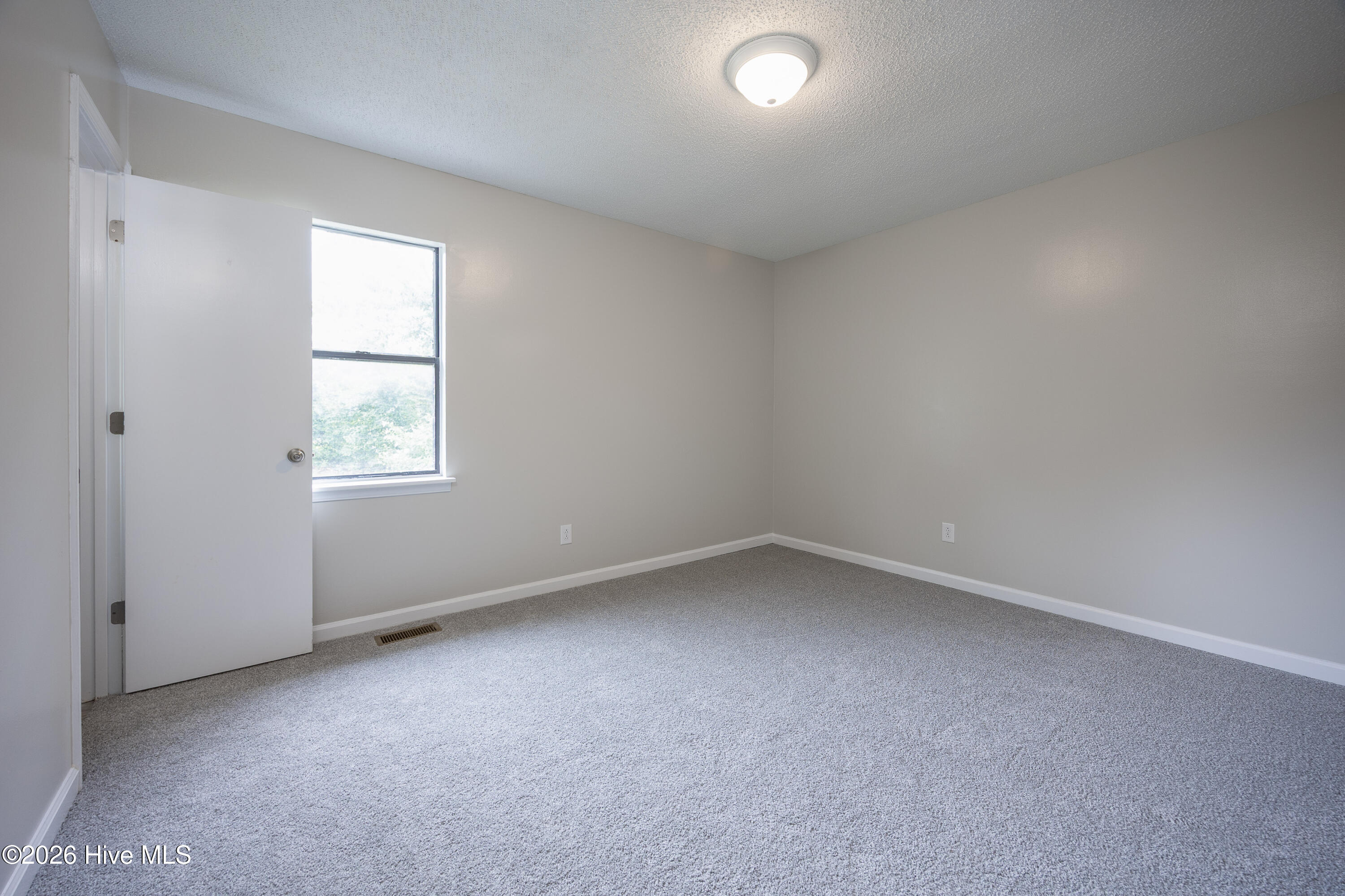 60 White Woods Road Property Photo 16