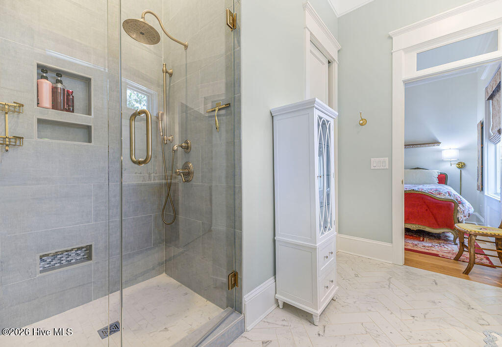 124 Chesterfield Drive Property Photo 29