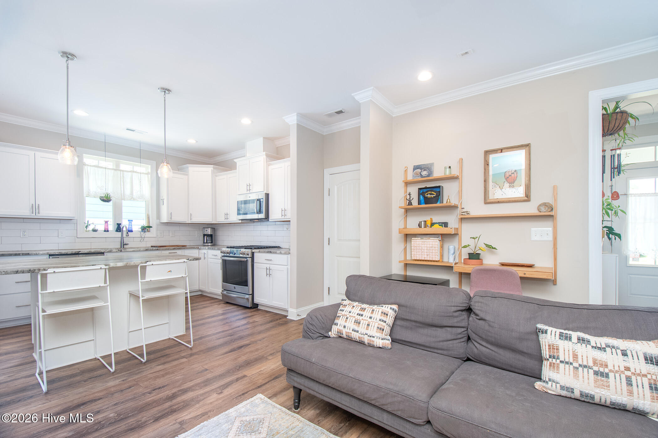 111 Finch Loop Property Photo 4