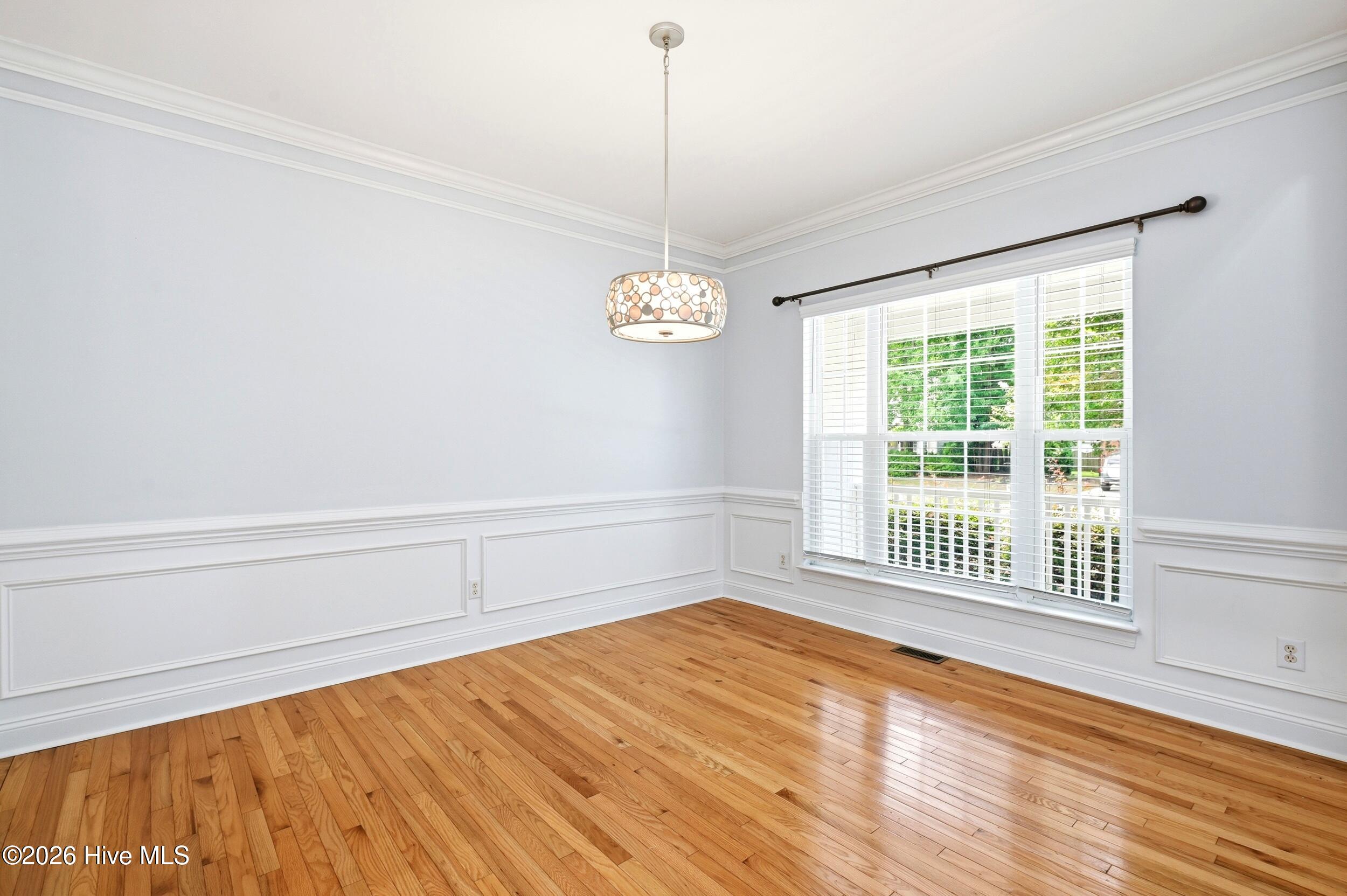 221 Windchime Drive Property Photo 8
