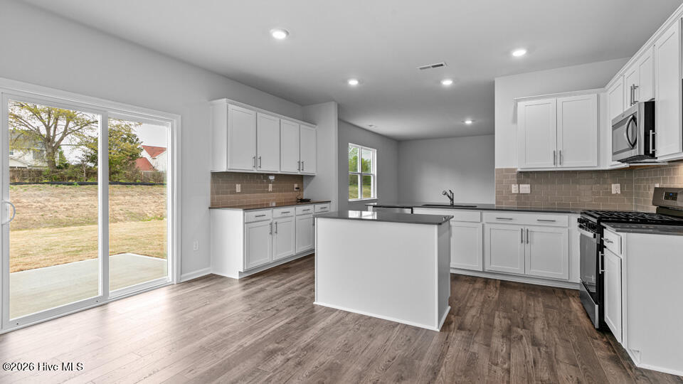 527 Ashley Run Property Photo 14