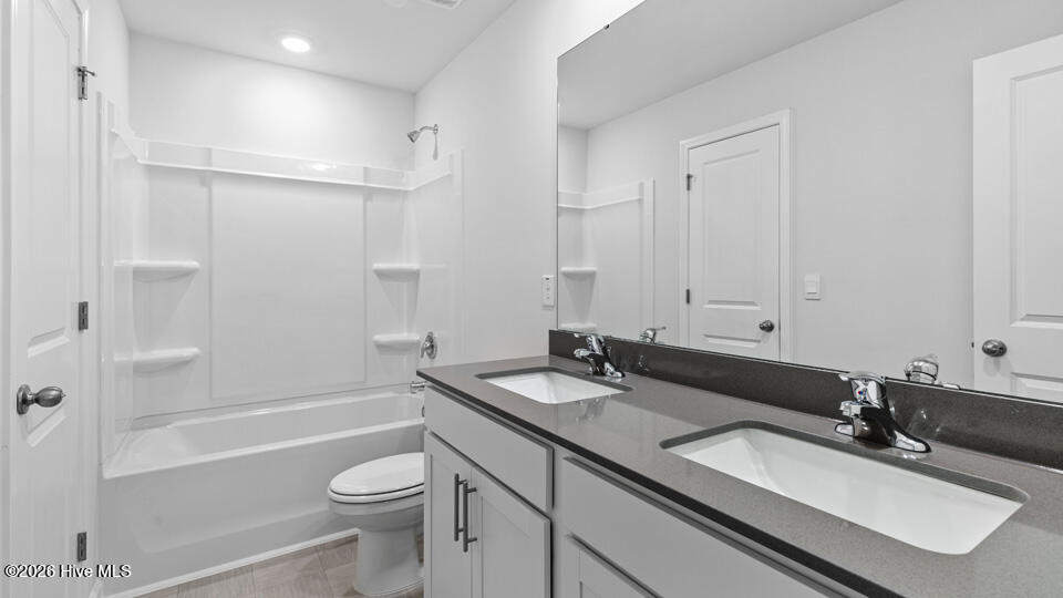527 Ashley Run Property Photo 27