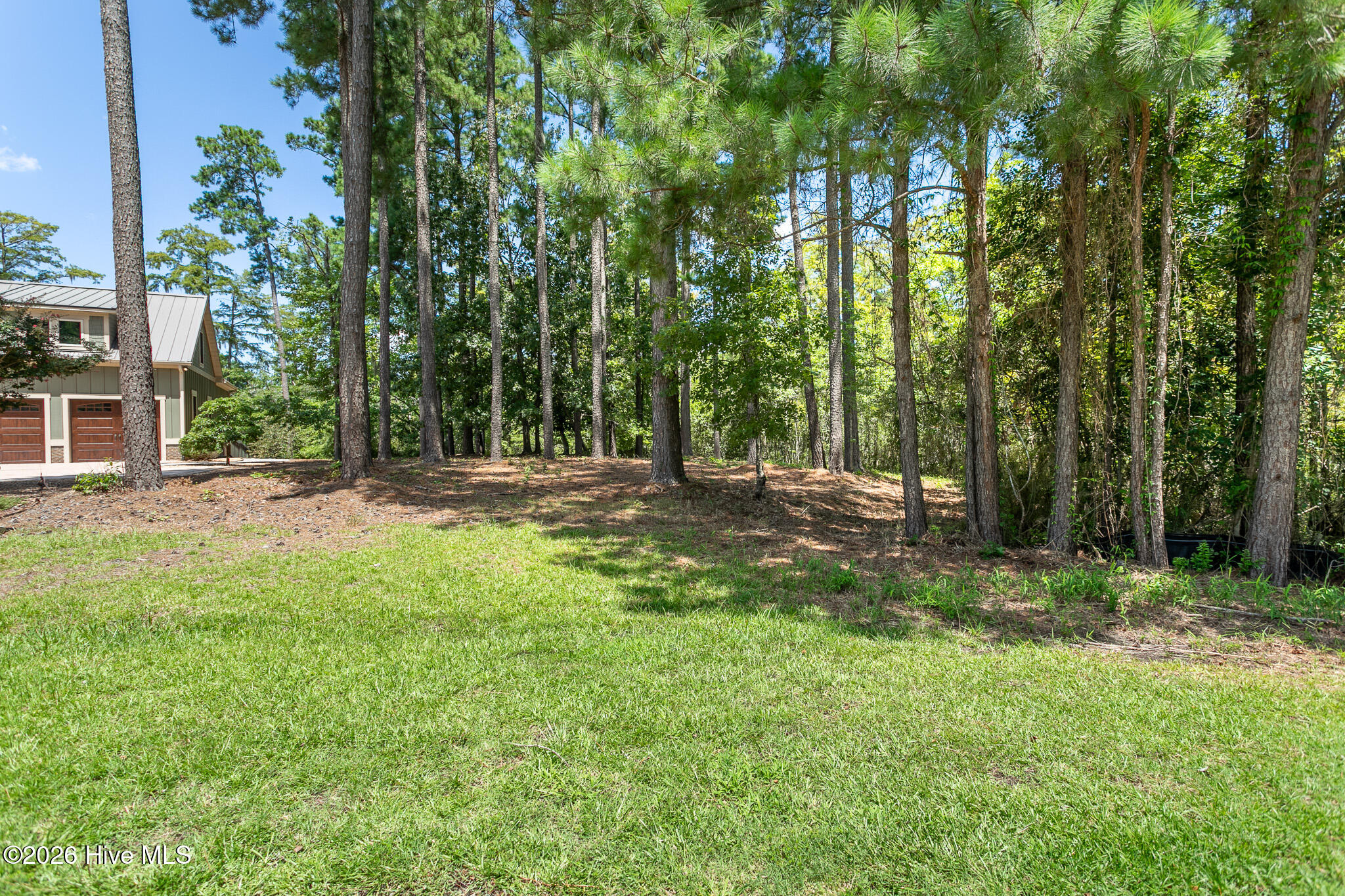 114 Robert Court Property Photo 9