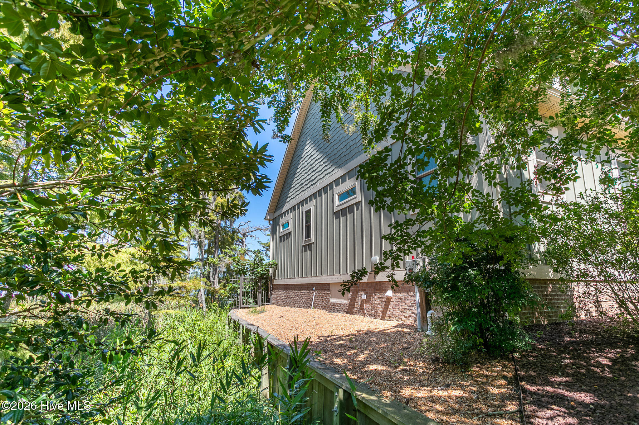 114 Robert Court Property Photo 10