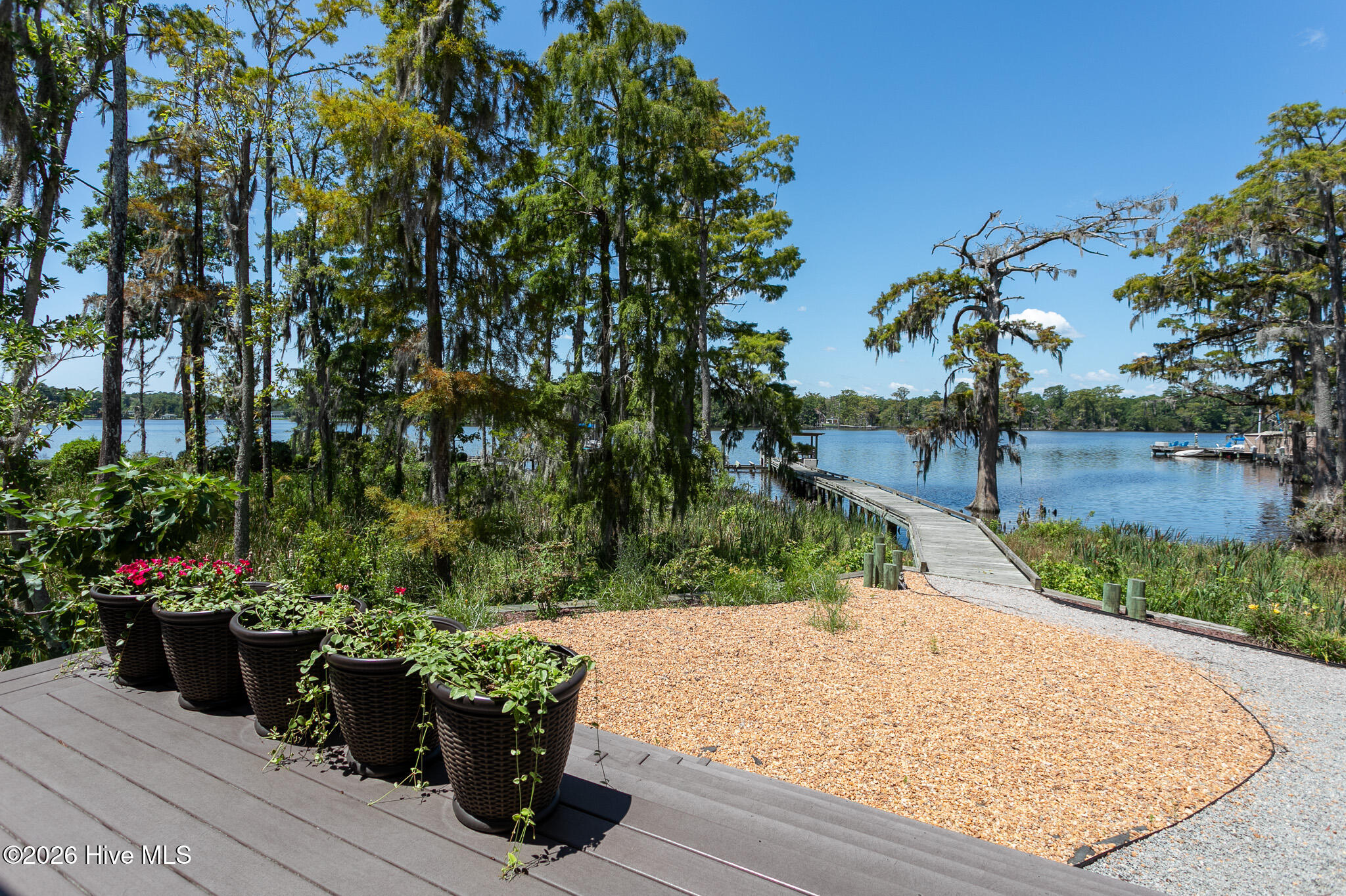 114 Robert Court Property Photo 13