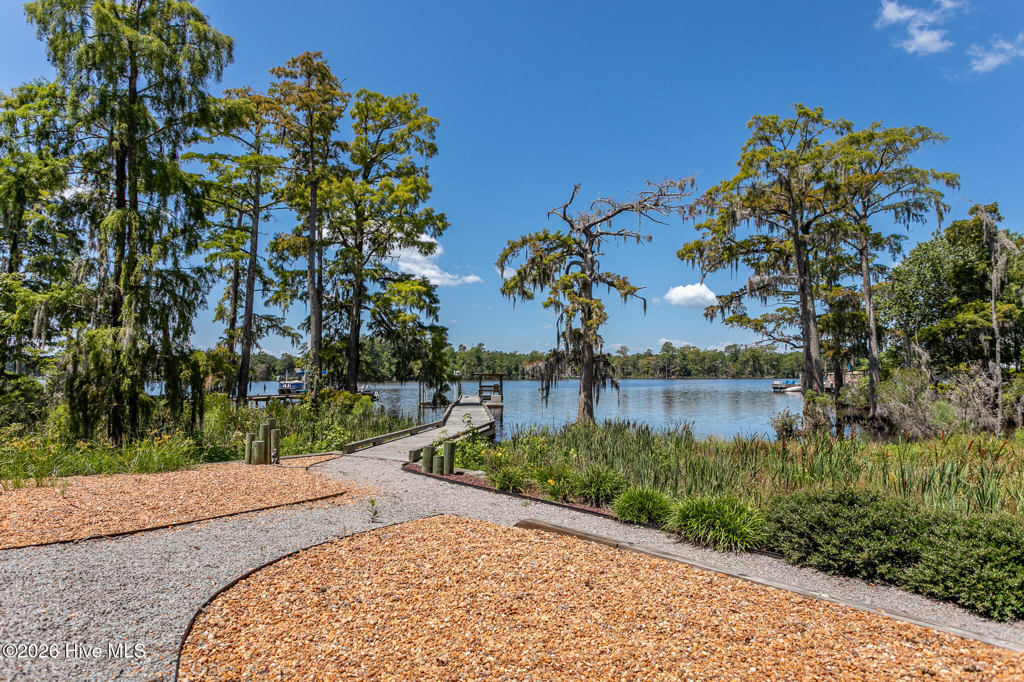 114 Robert Court Property Photo 14