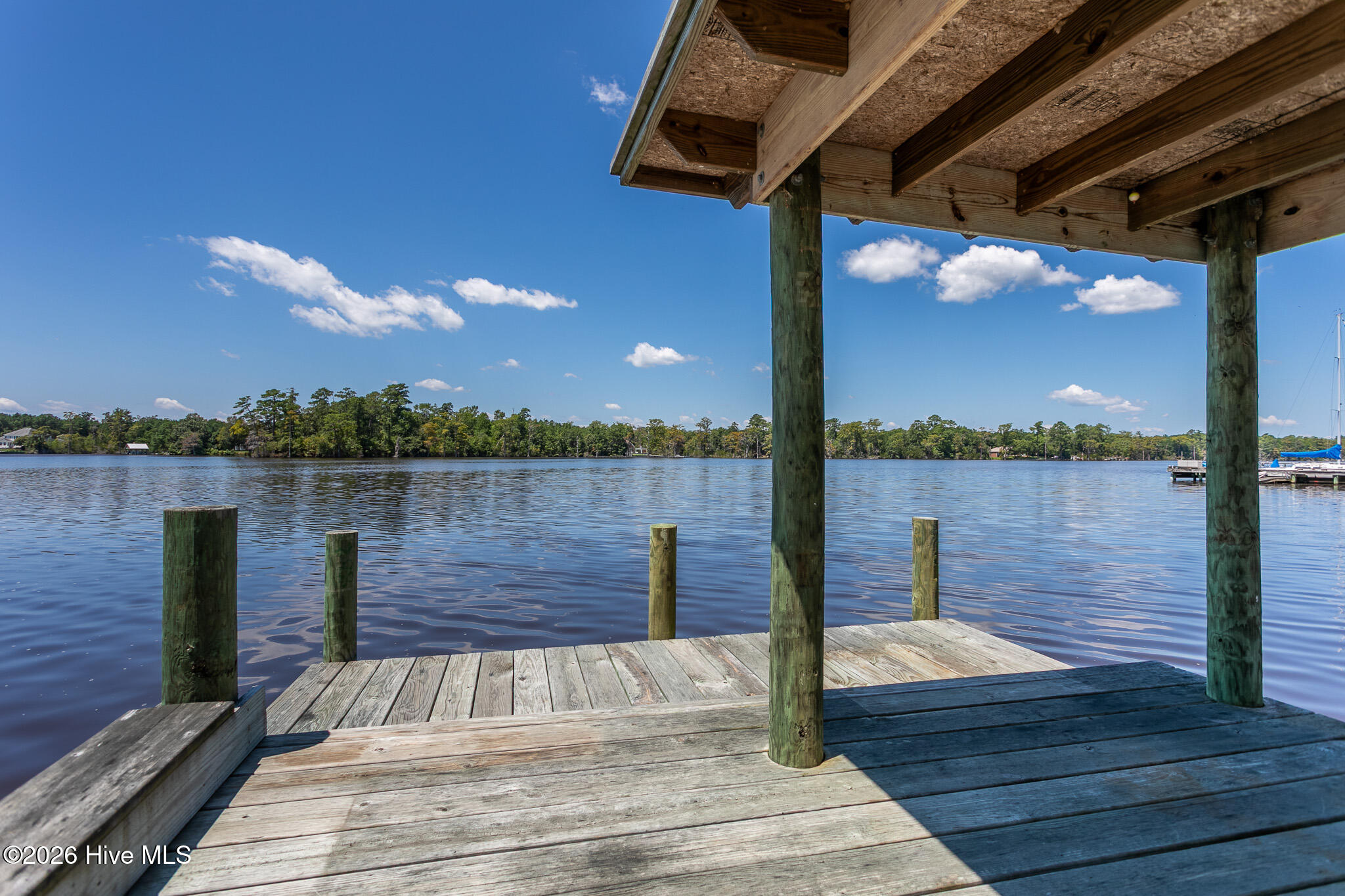 114 Robert Court Property Photo 17