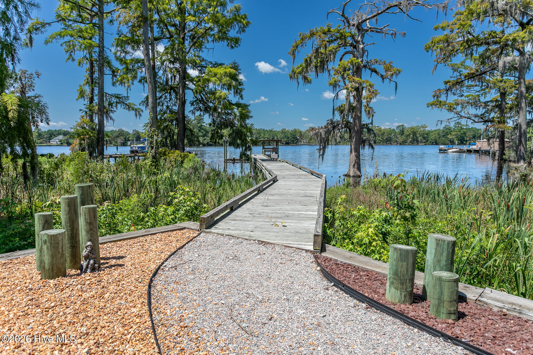 114 Robert Court Property Photo 21