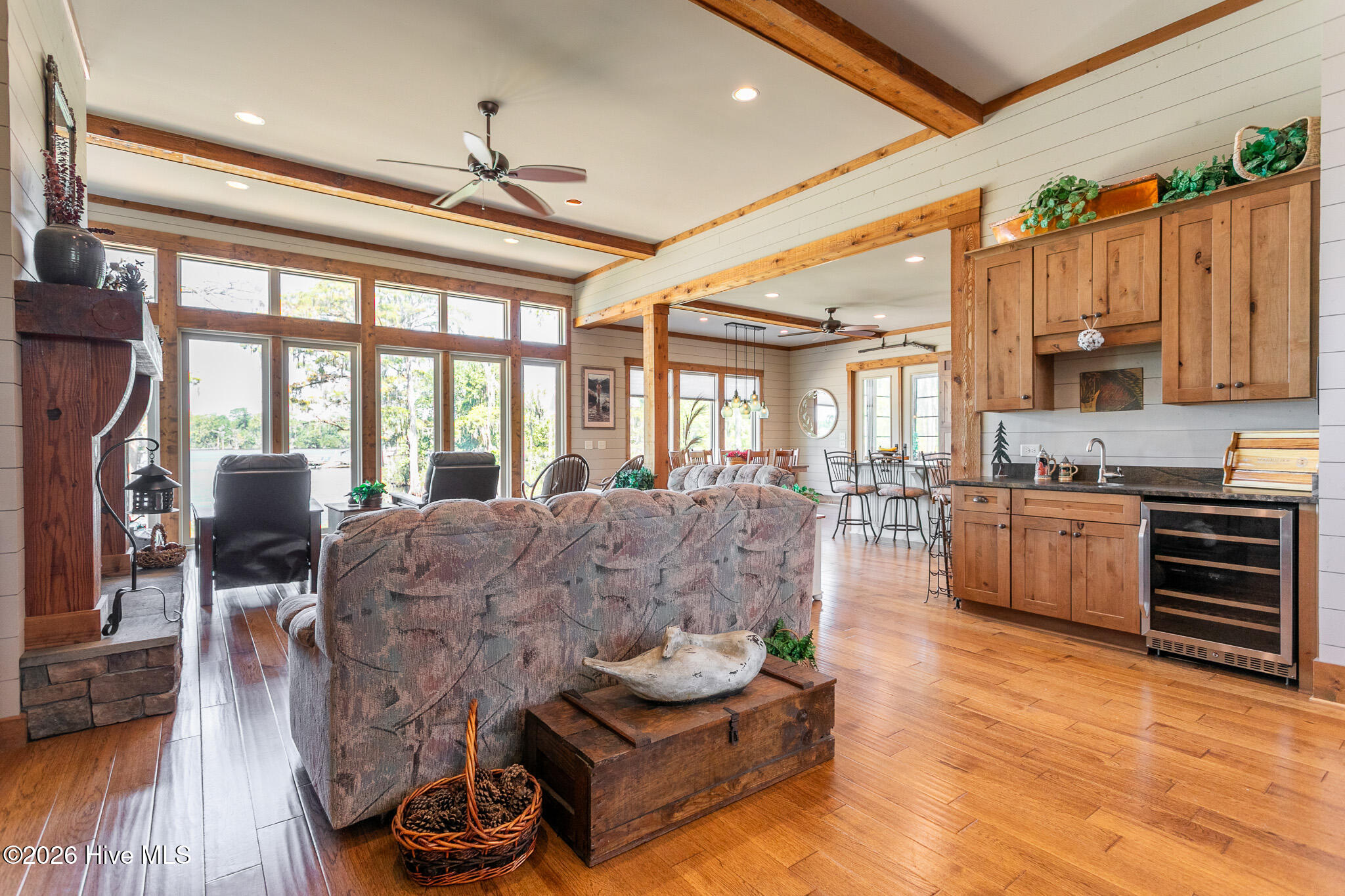 114 Robert Court Property Photo 29