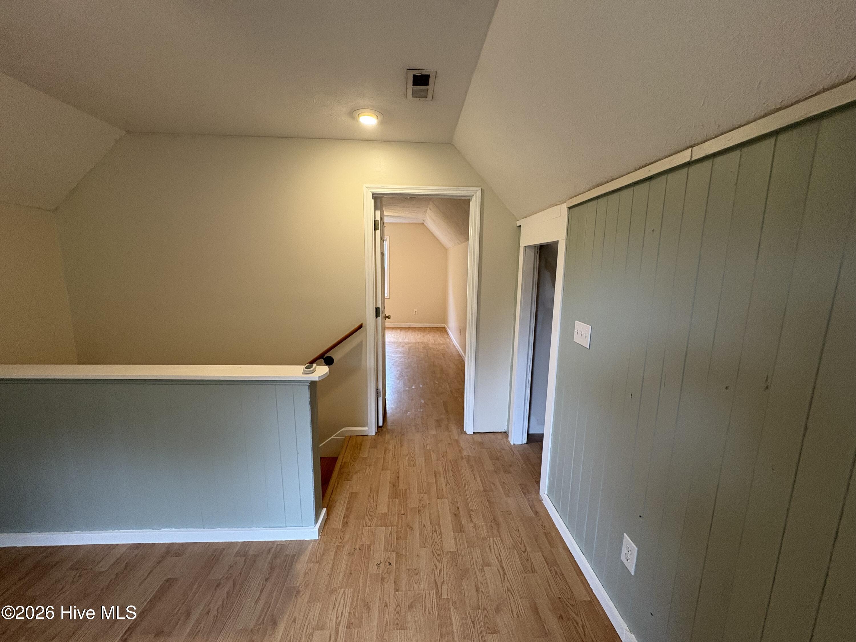 1054 Whitehall Road Property Photo 8