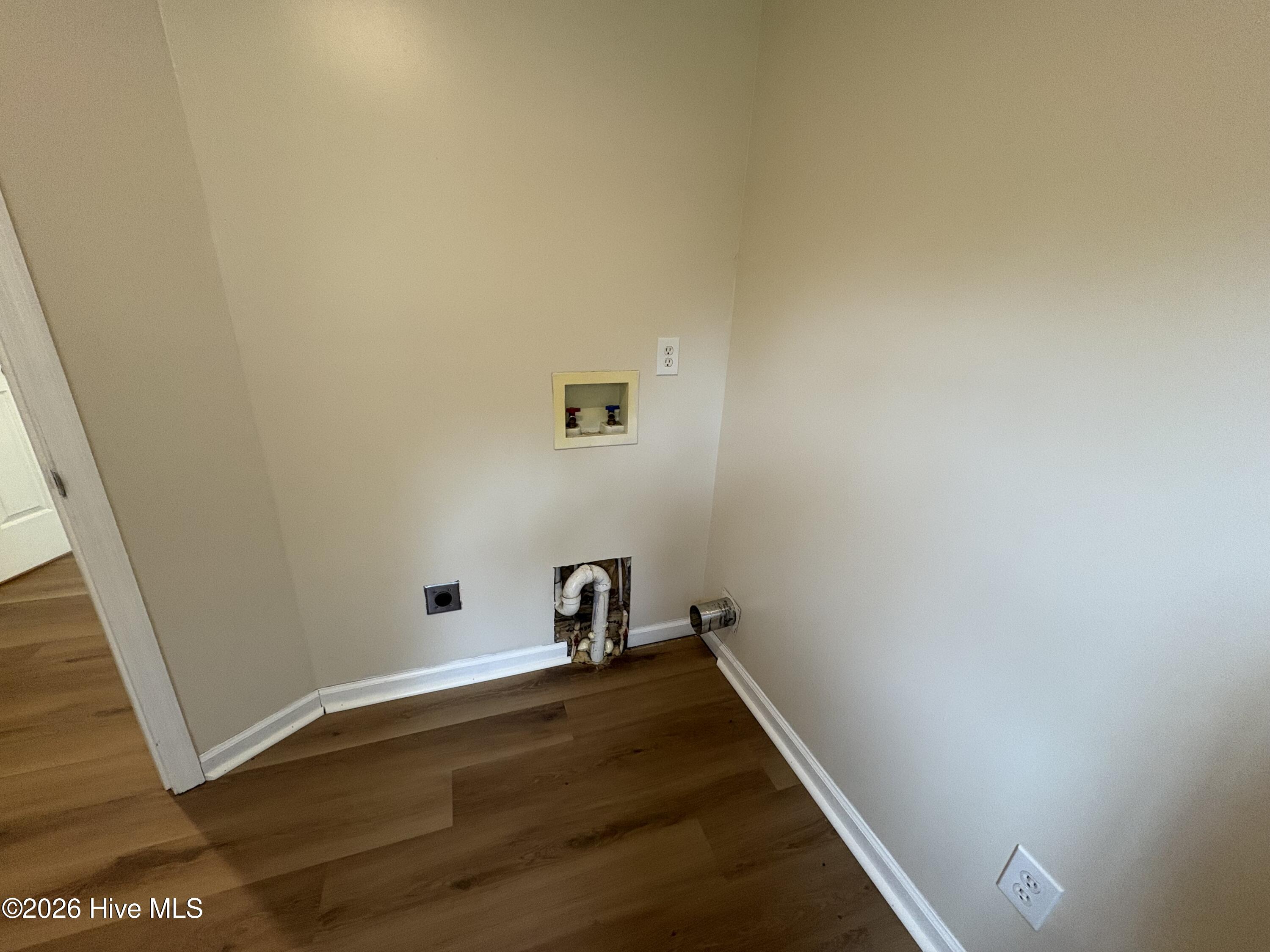 1054 Whitehall Road Property Photo 15