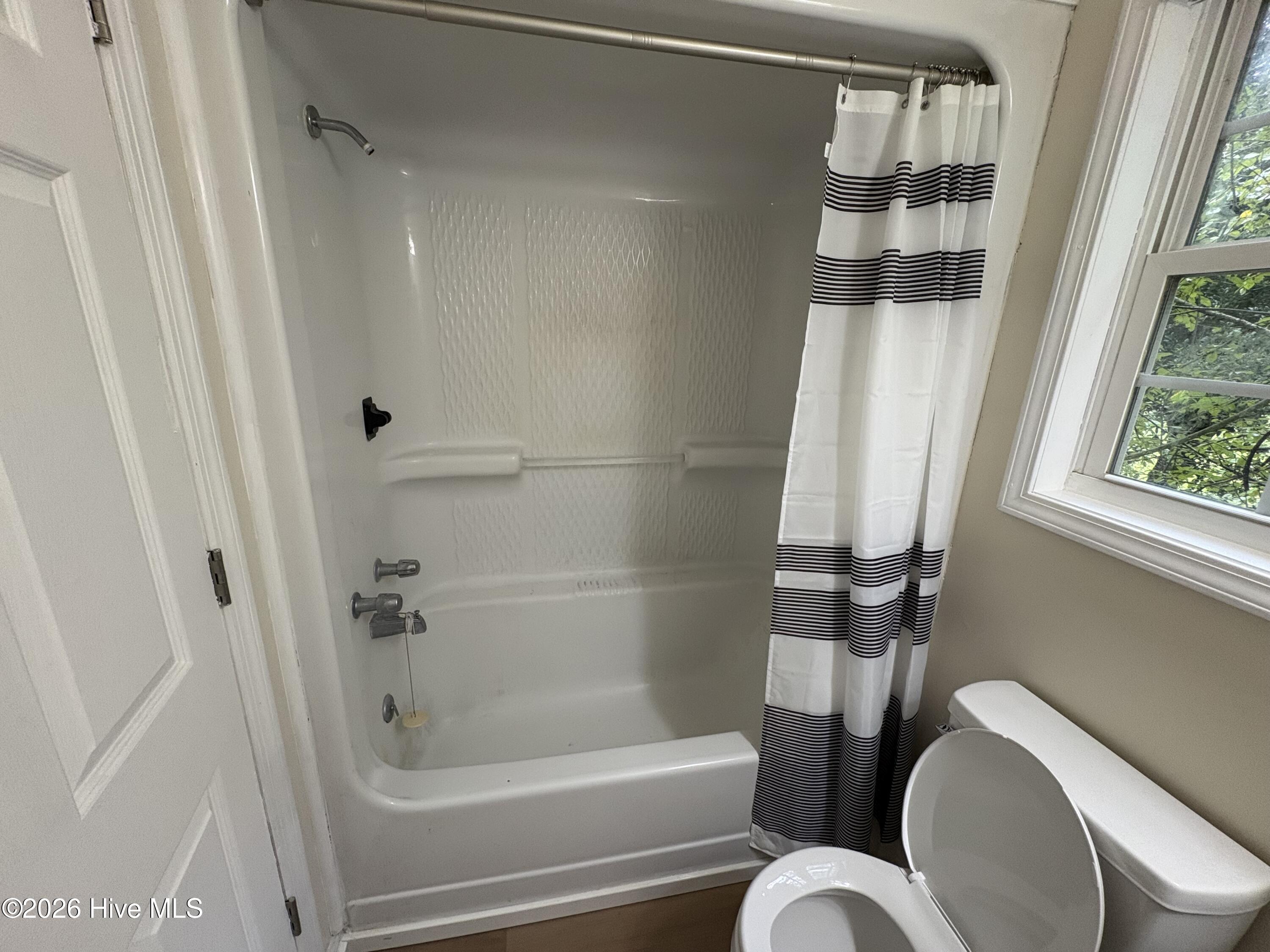 1054 Whitehall Road Property Photo 20